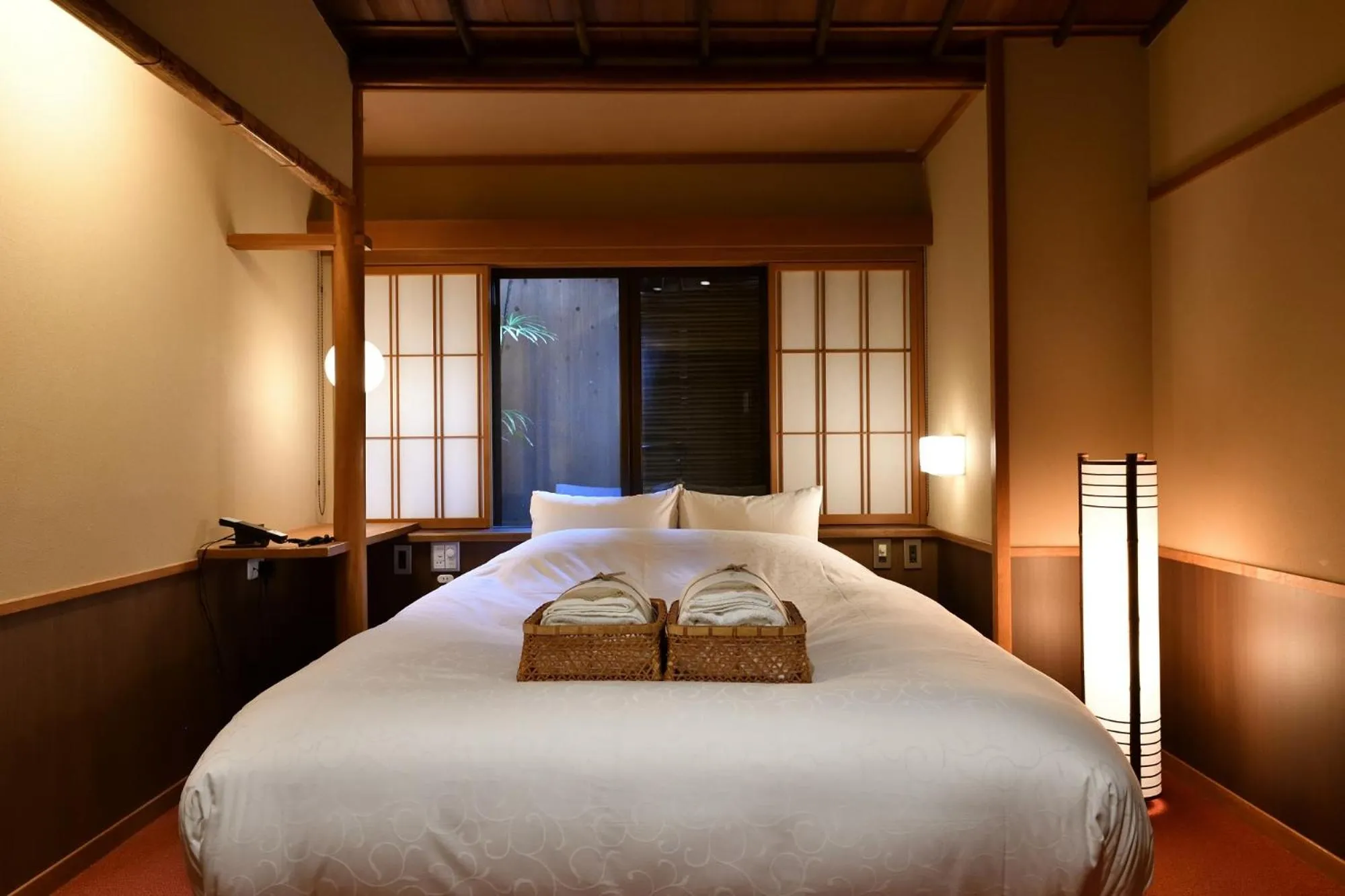 Photo of the whole room, Bed in Yasaka Yutone Kyokoyado