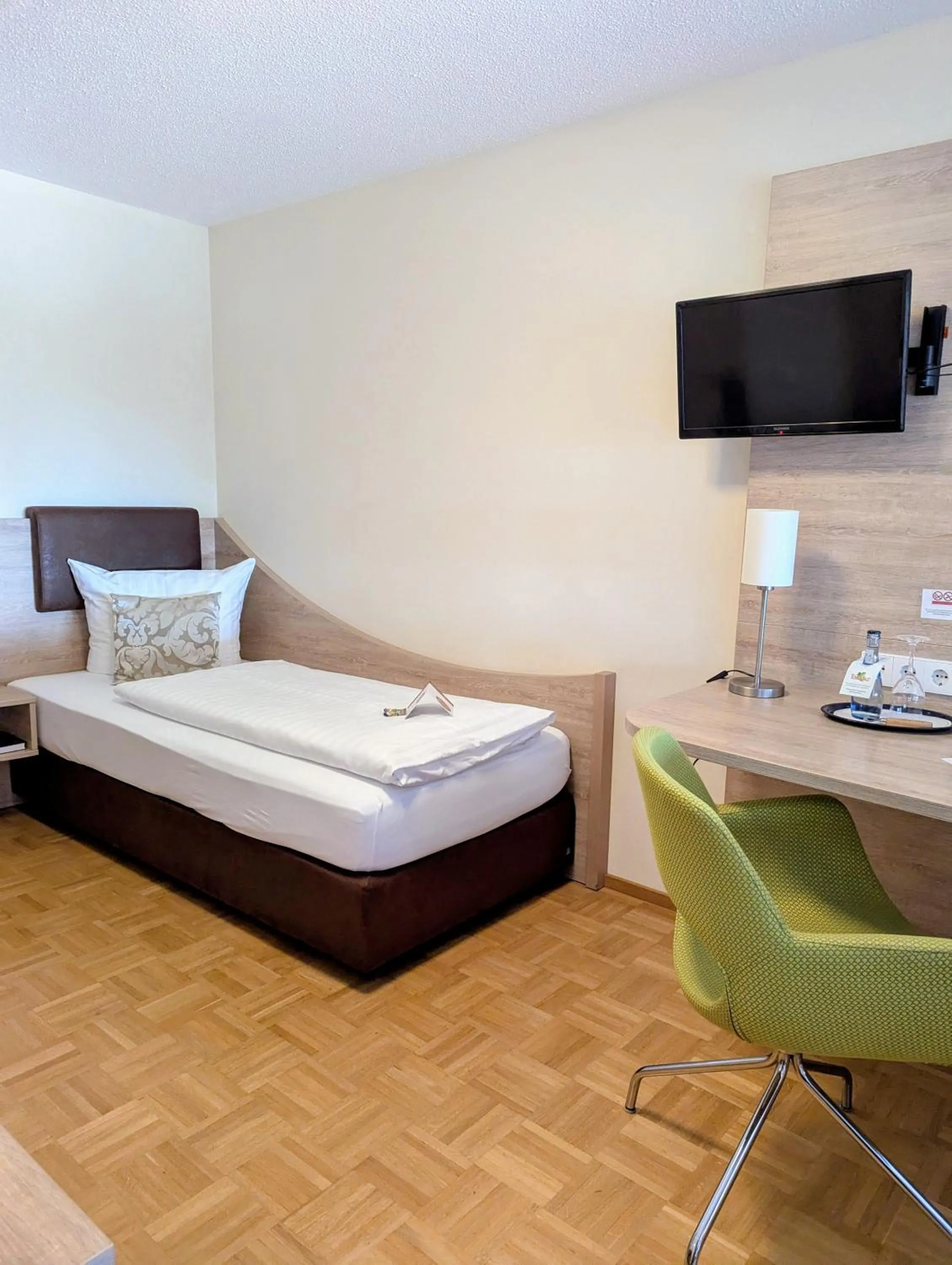 Property building, Bed in Hotel-Restaurant Römerhof Superior