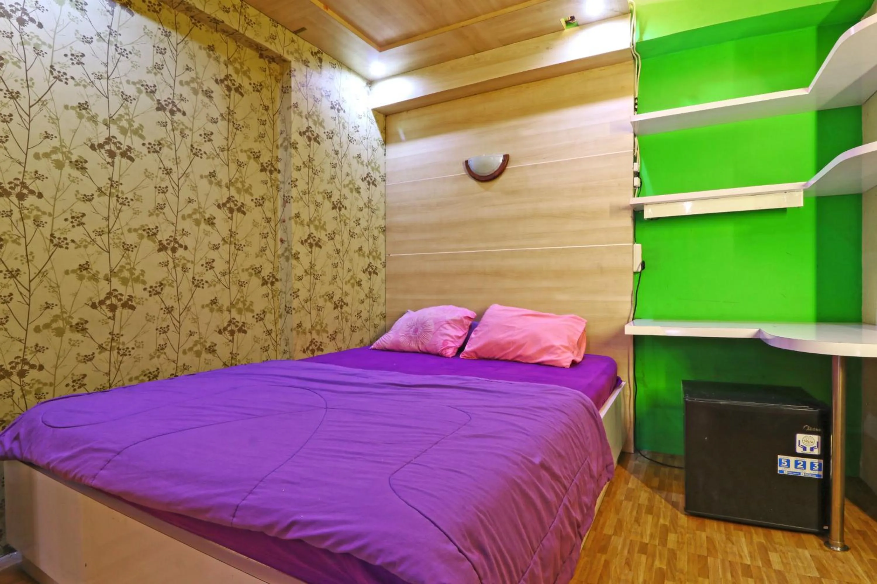 Bed in Inkubus Gateway Apartment Ahmad Yani by Ridwan