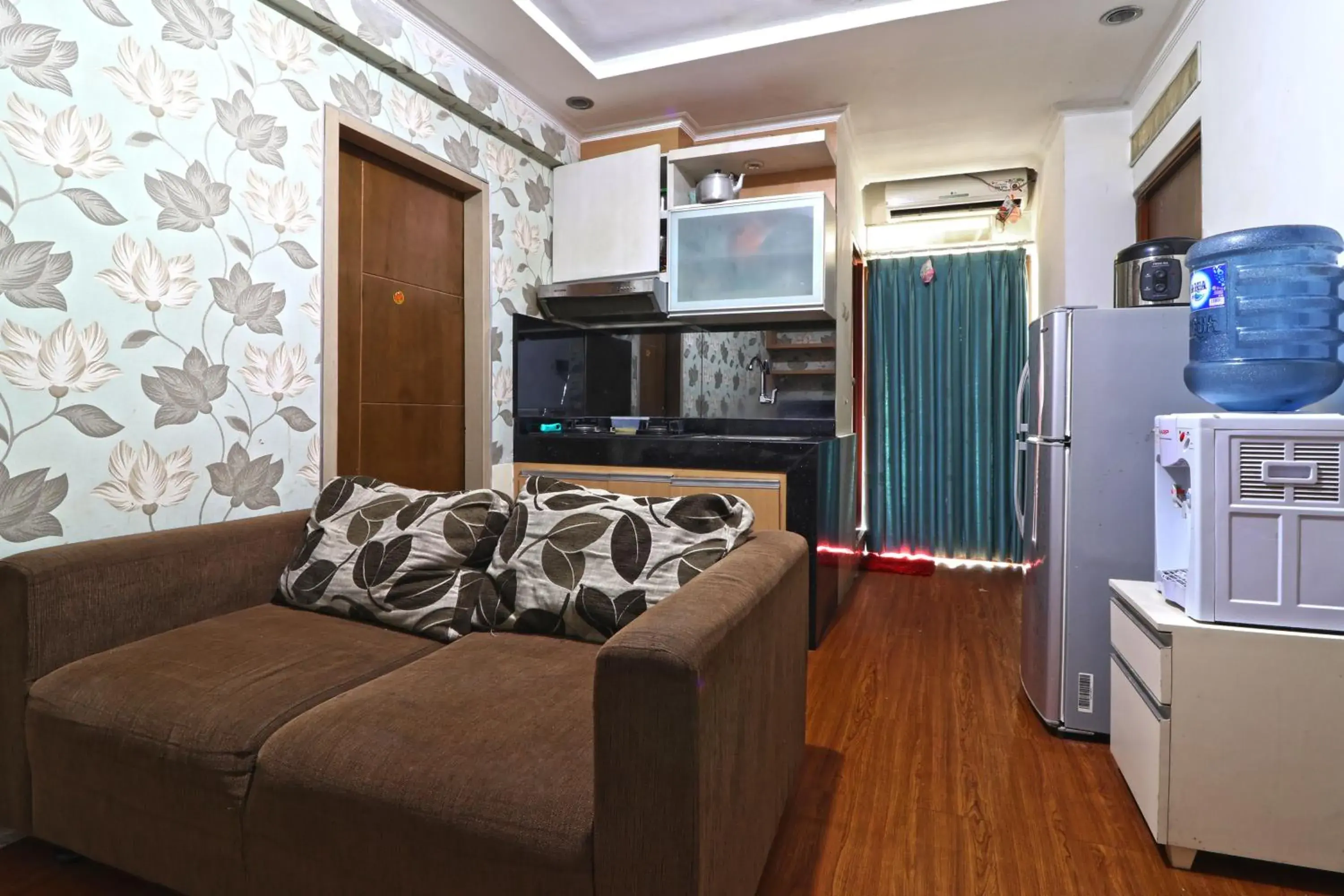 Property building in Inkubus Gateway Apartment Ahmad Yani by Ridwan Property building in Inkubus Gateway Apartment Ahmad Yani by Ridwan