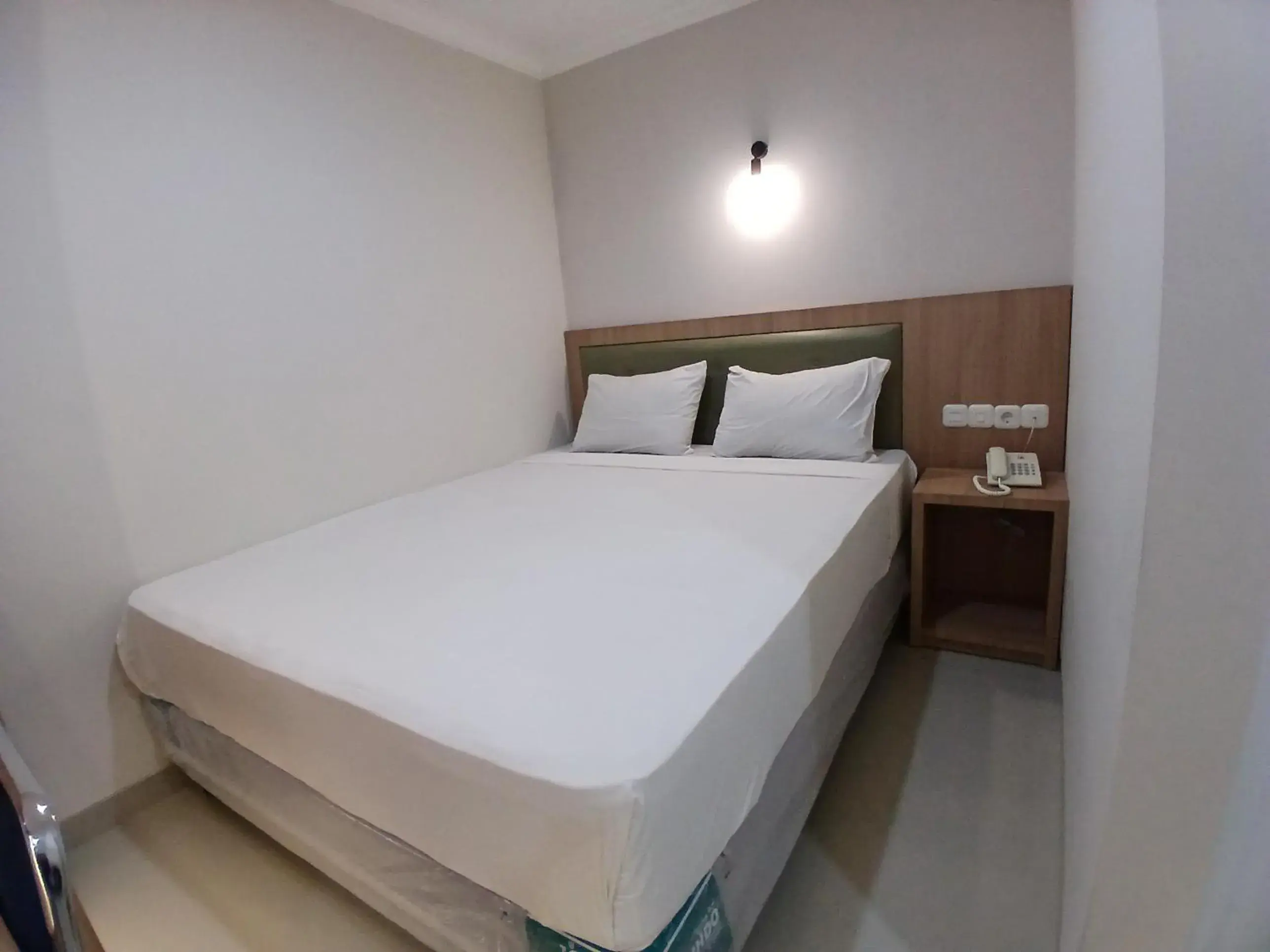 Bed in Ethan Hotel Kelapa Gading Bed in Ethan Hotel Kelapa Gading
