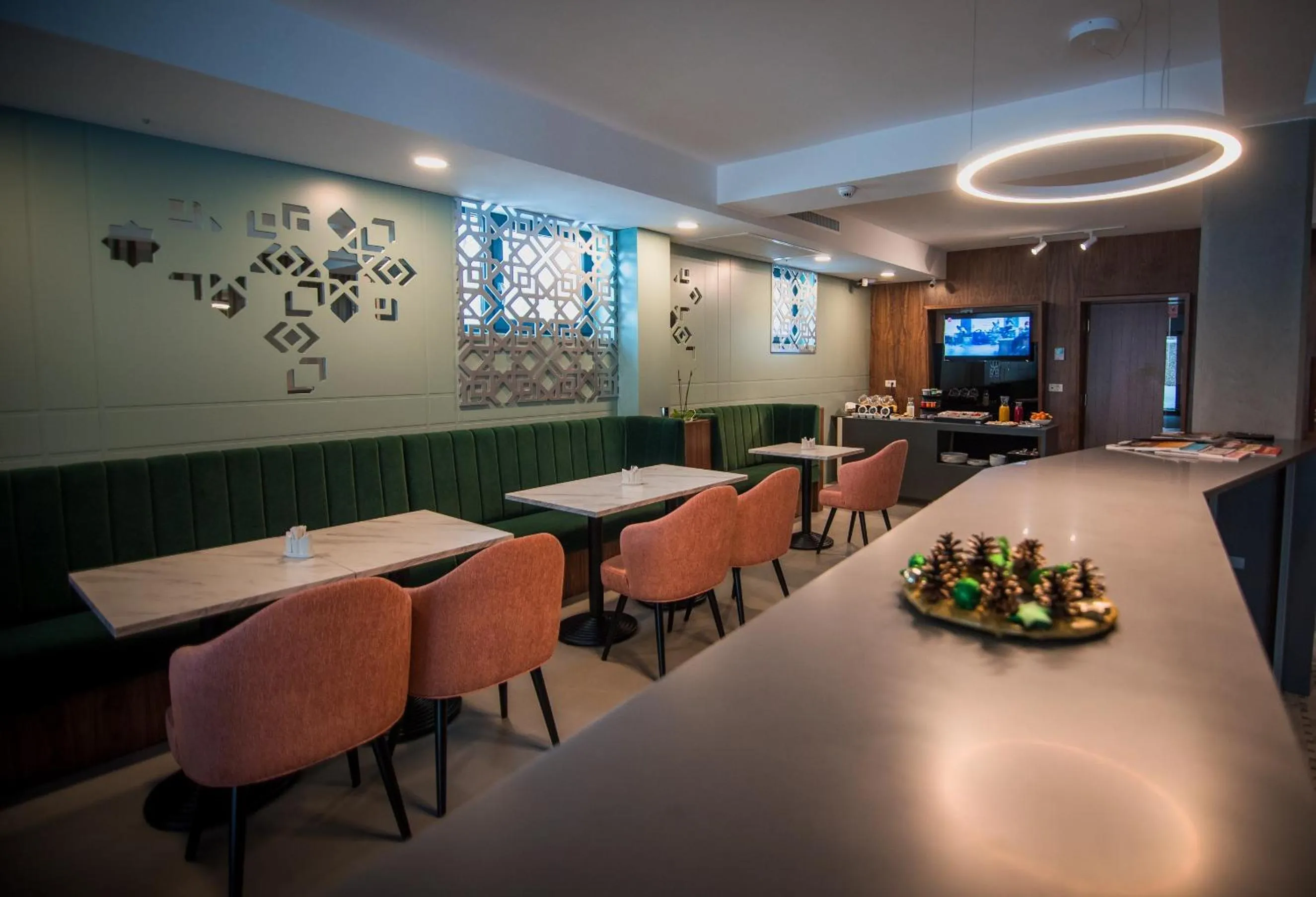 Buffet breakfast in Element