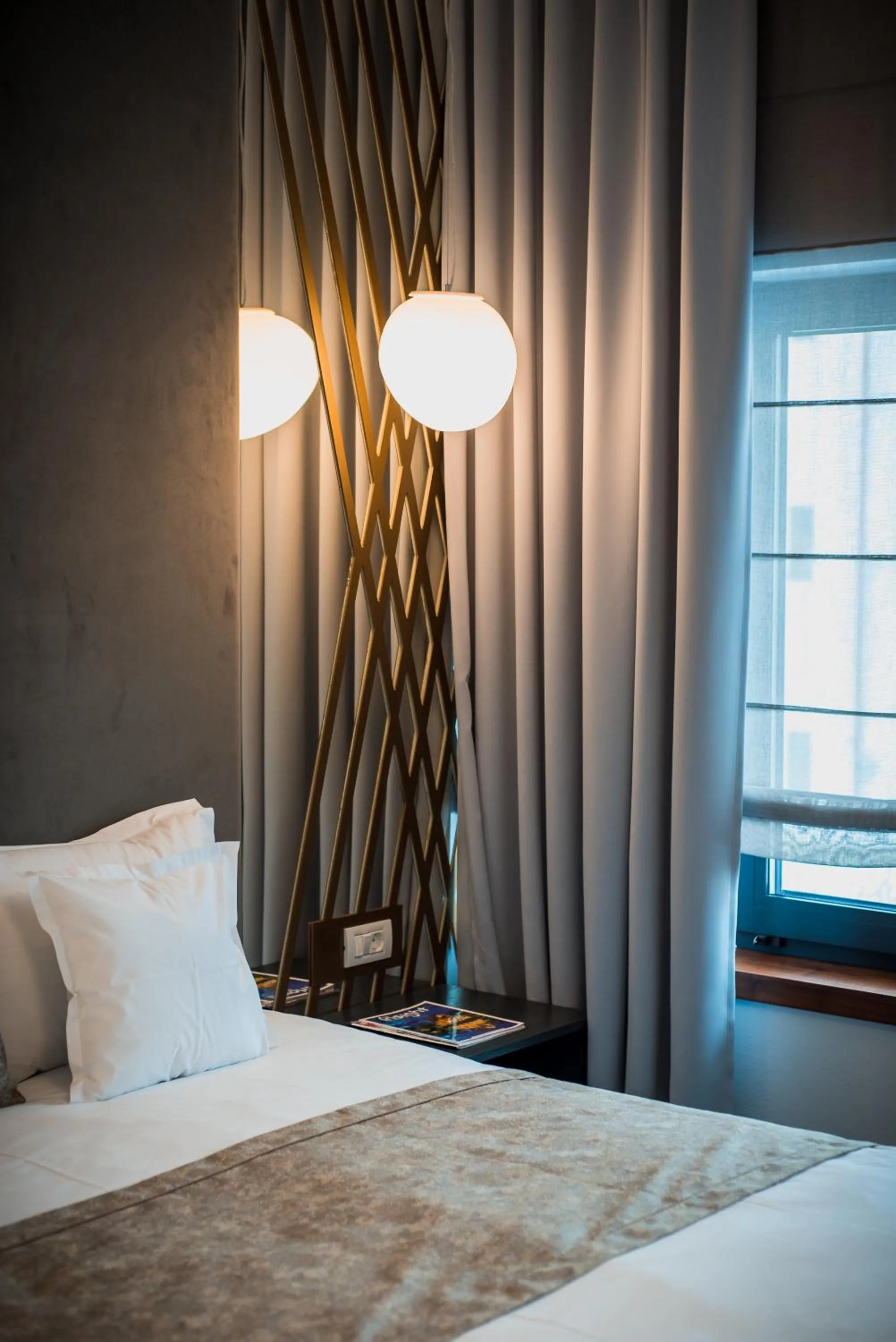 Bedroom, Bed in Element