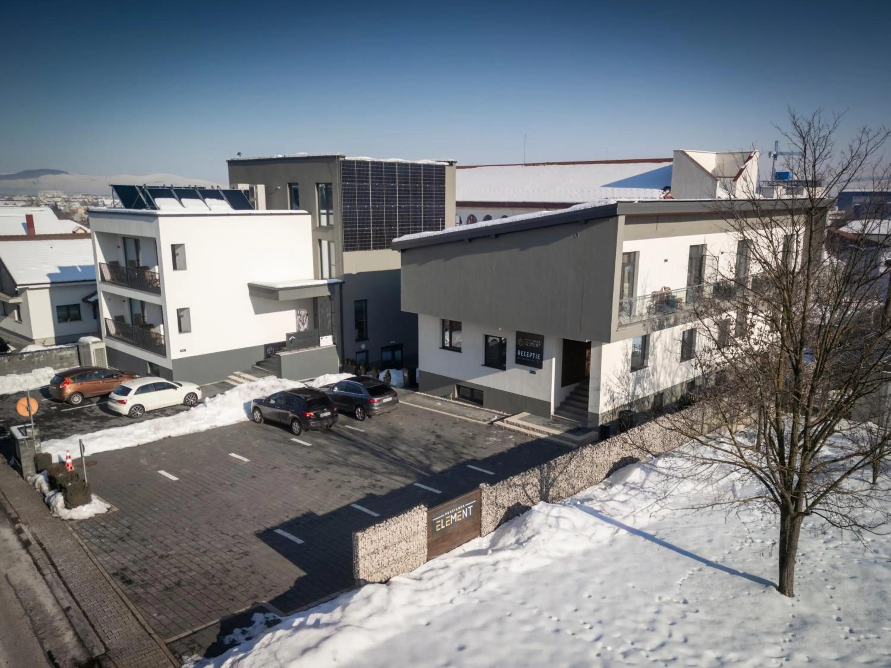 Property building in Element