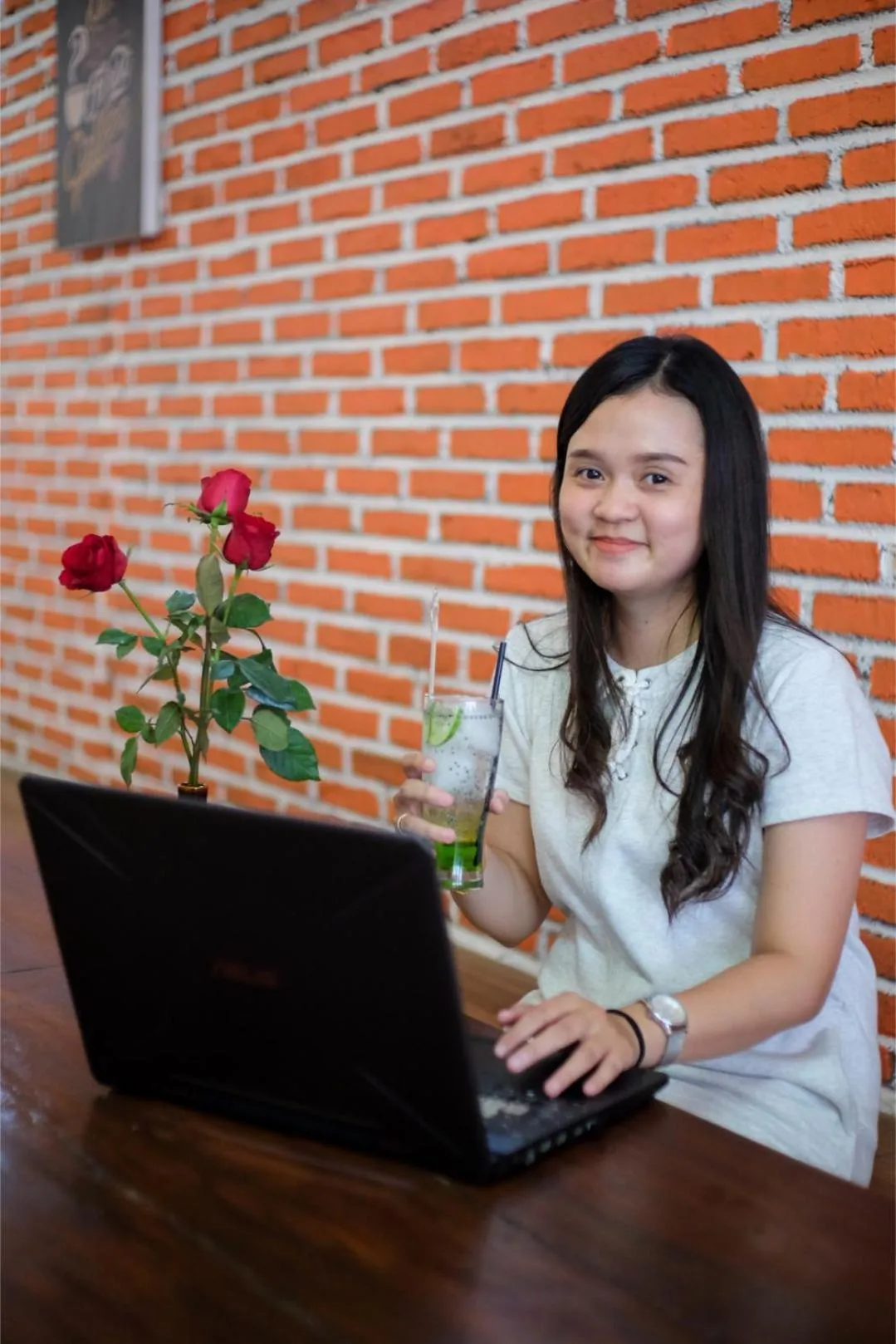 Restaurant/places to eat in Red Orchid Hotel by Sajiwa