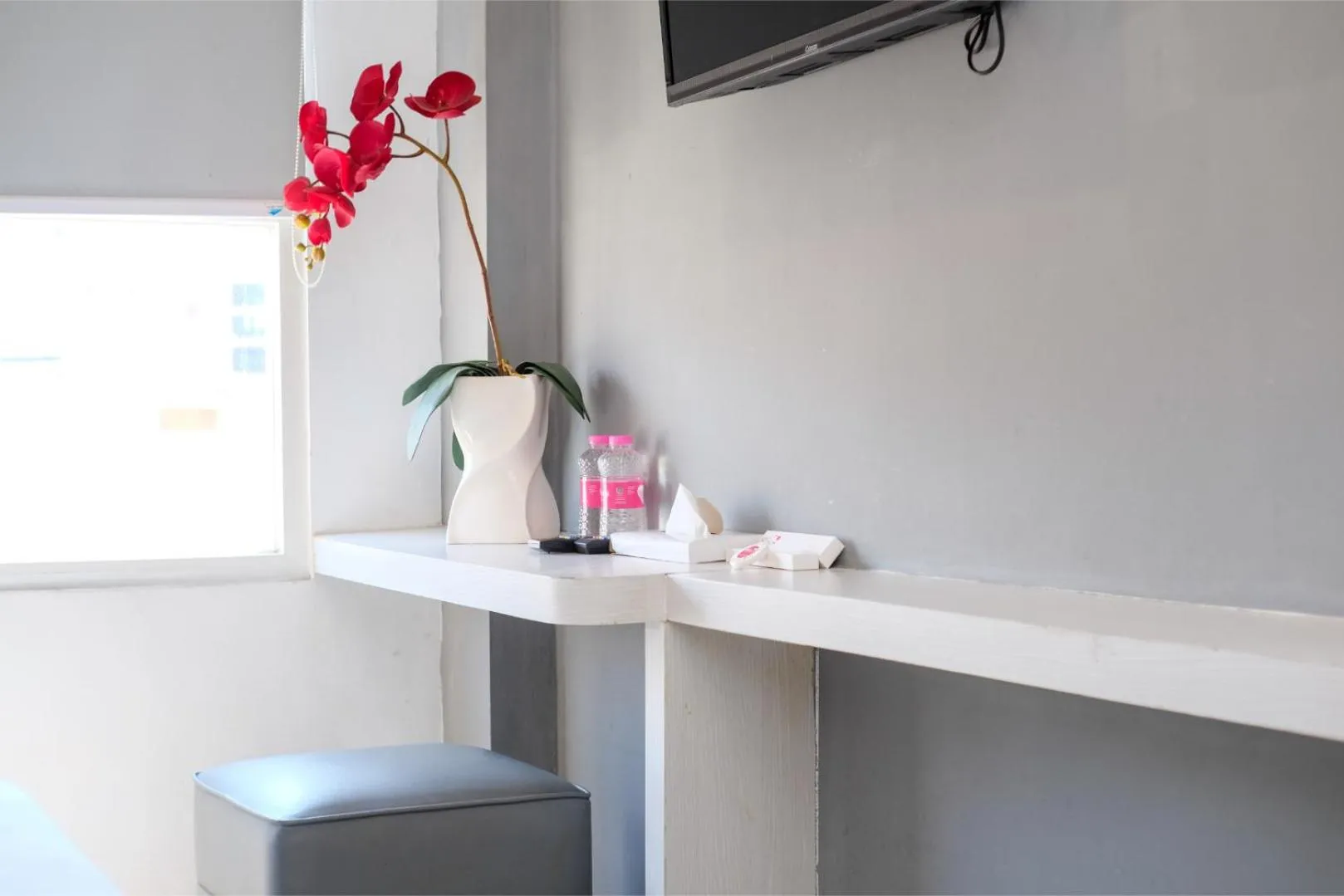 Bedroom in Red Orchid Hotel by Sajiwa