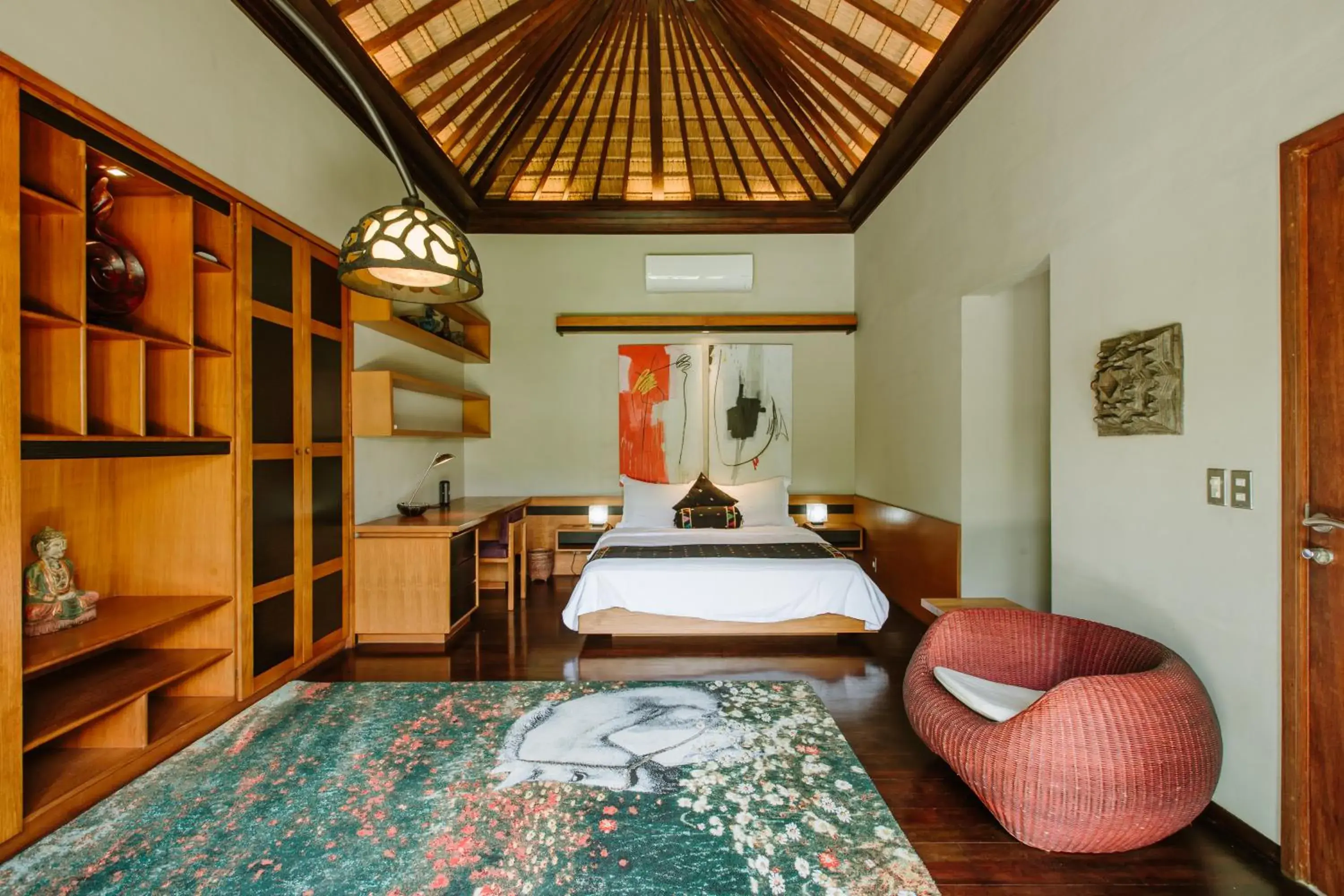 Bed in Pronoia Beach Resort Bed in Pronoia Beach Resort