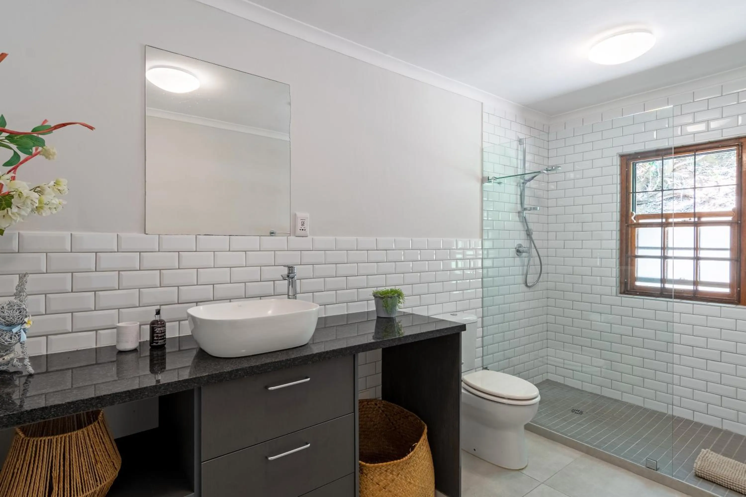 Shower in Mont Angelis