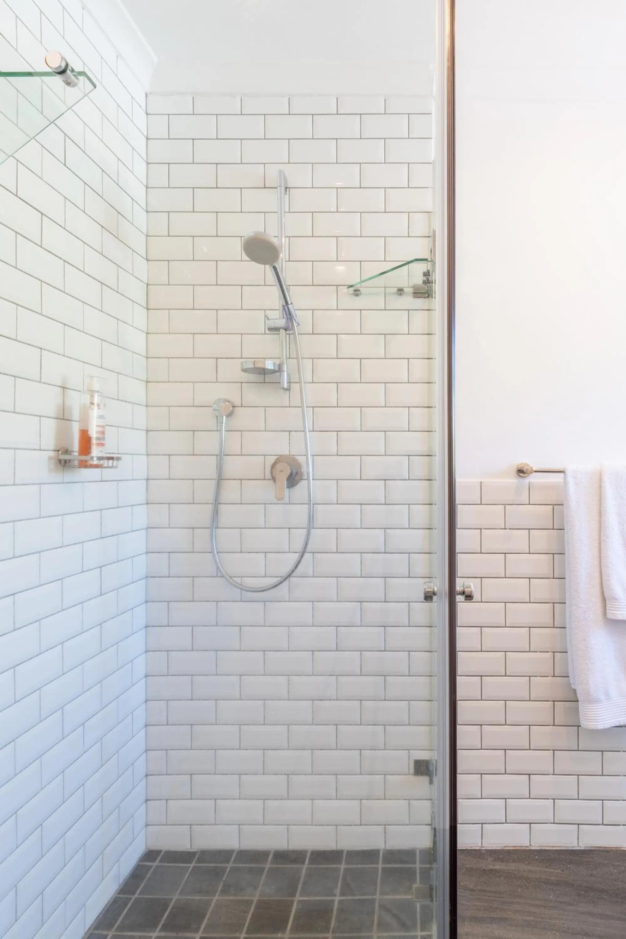 Shower in Mont Angelis