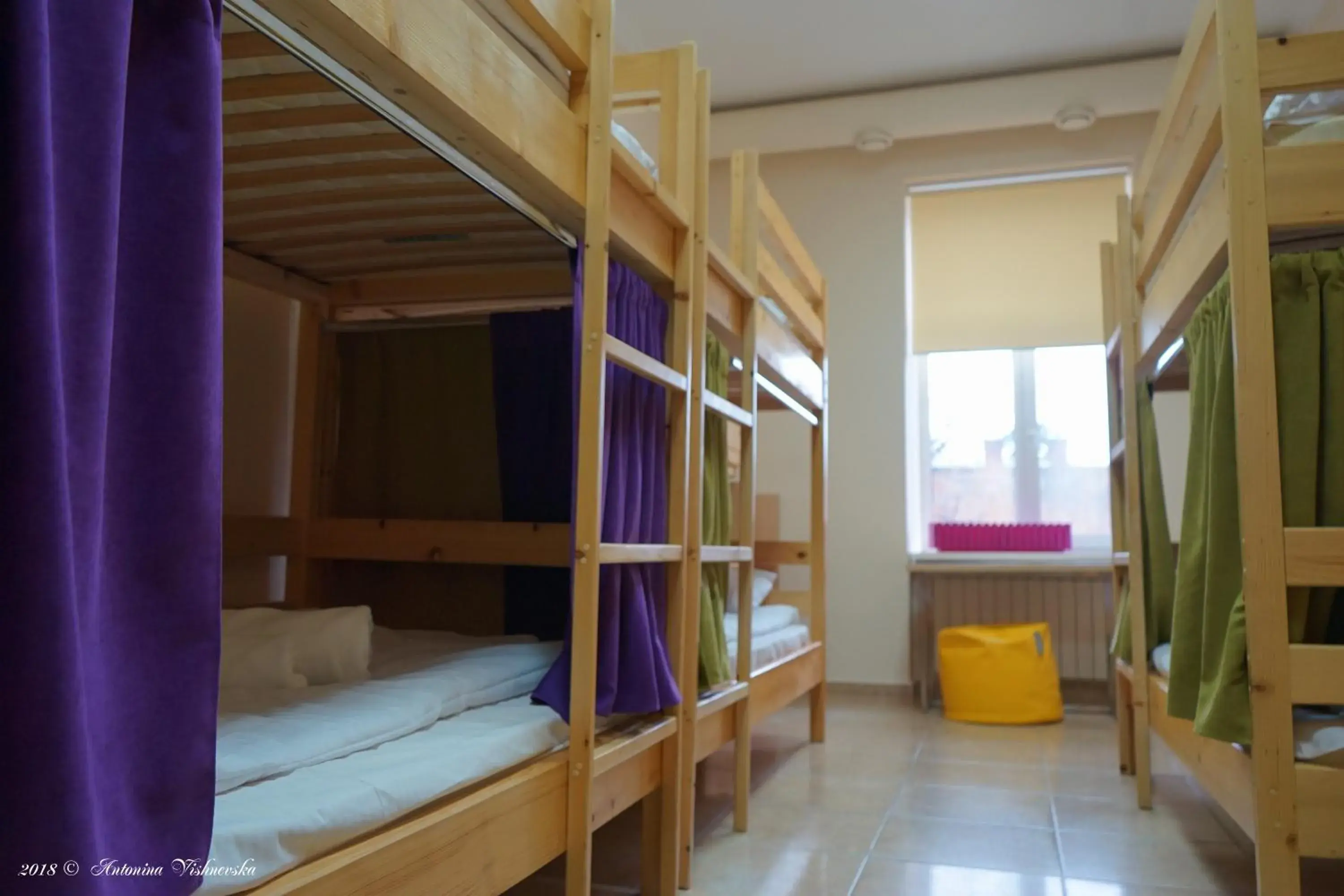 Bed in 8-Bed Mixed Dormitory Room in Coin Apartments & Poshtel Bed in 8-Bed Mixed Dormitory Room in Coin Apartments & Poshtel