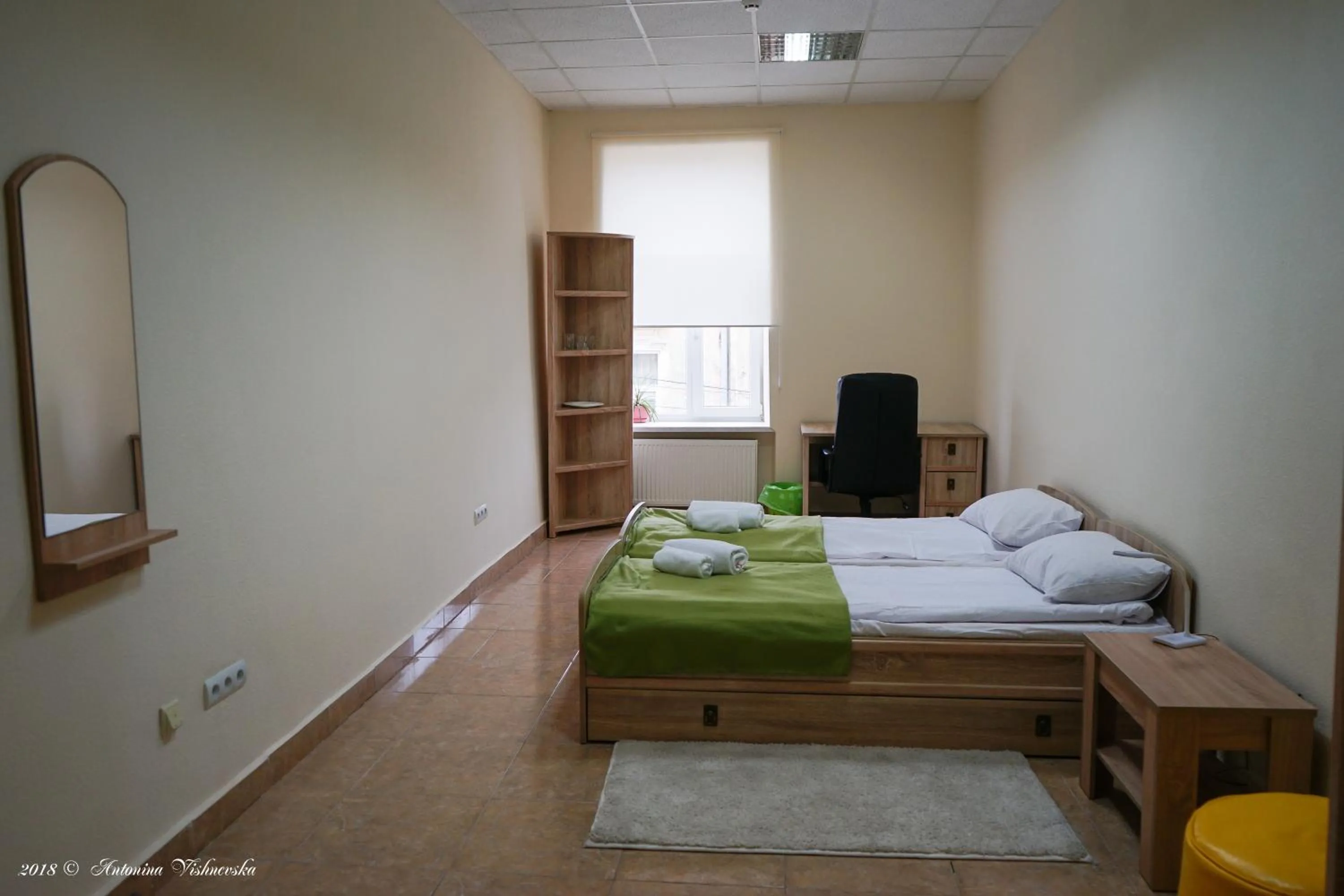 Large Double Room with Shared Bathroom in Coin Apartments & Poshtel