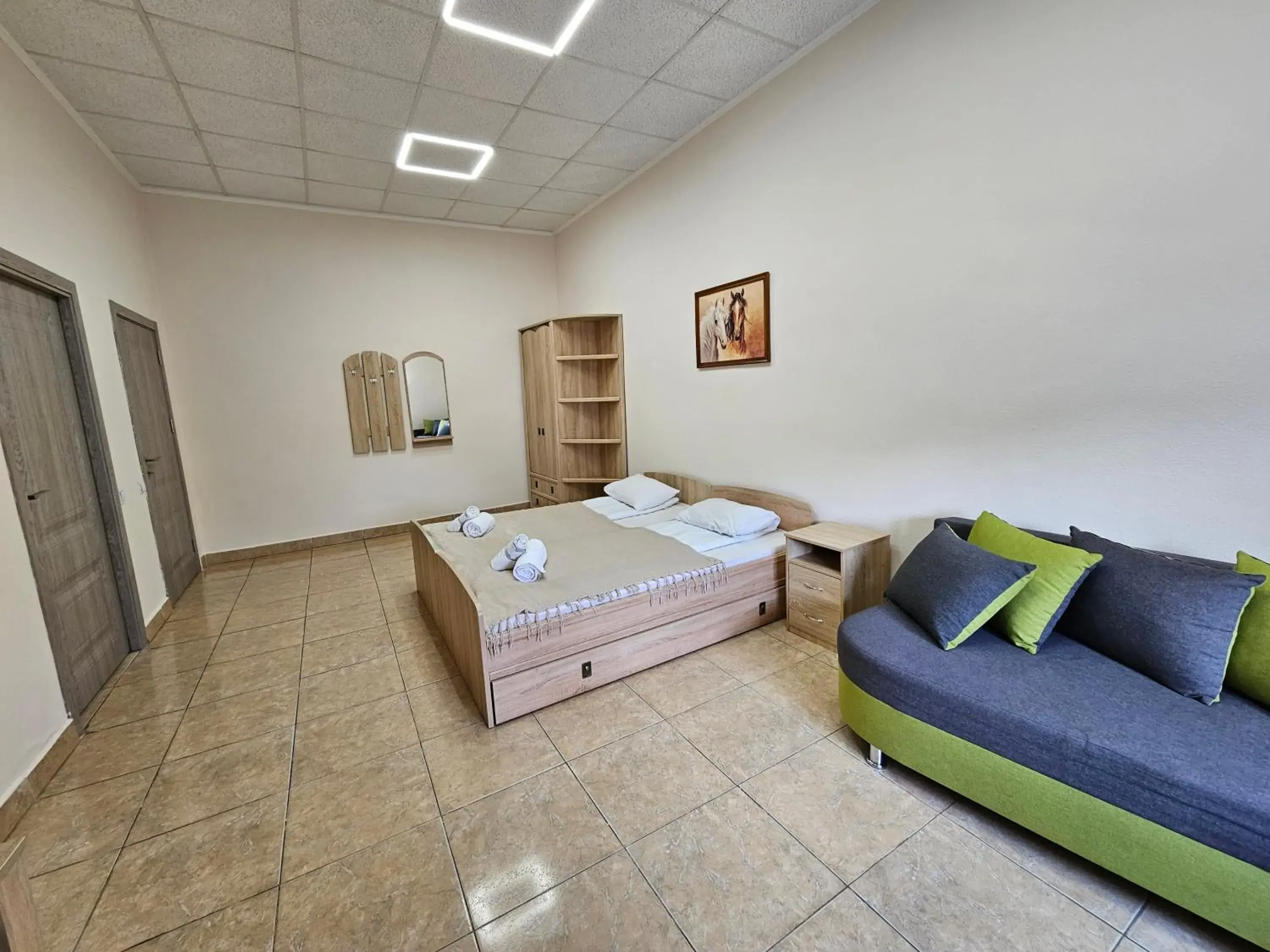 Suite with Private Bathroom in Coin Apartments & Poshtel Suite with Private Bathroom in Coin Apartments & Poshtel