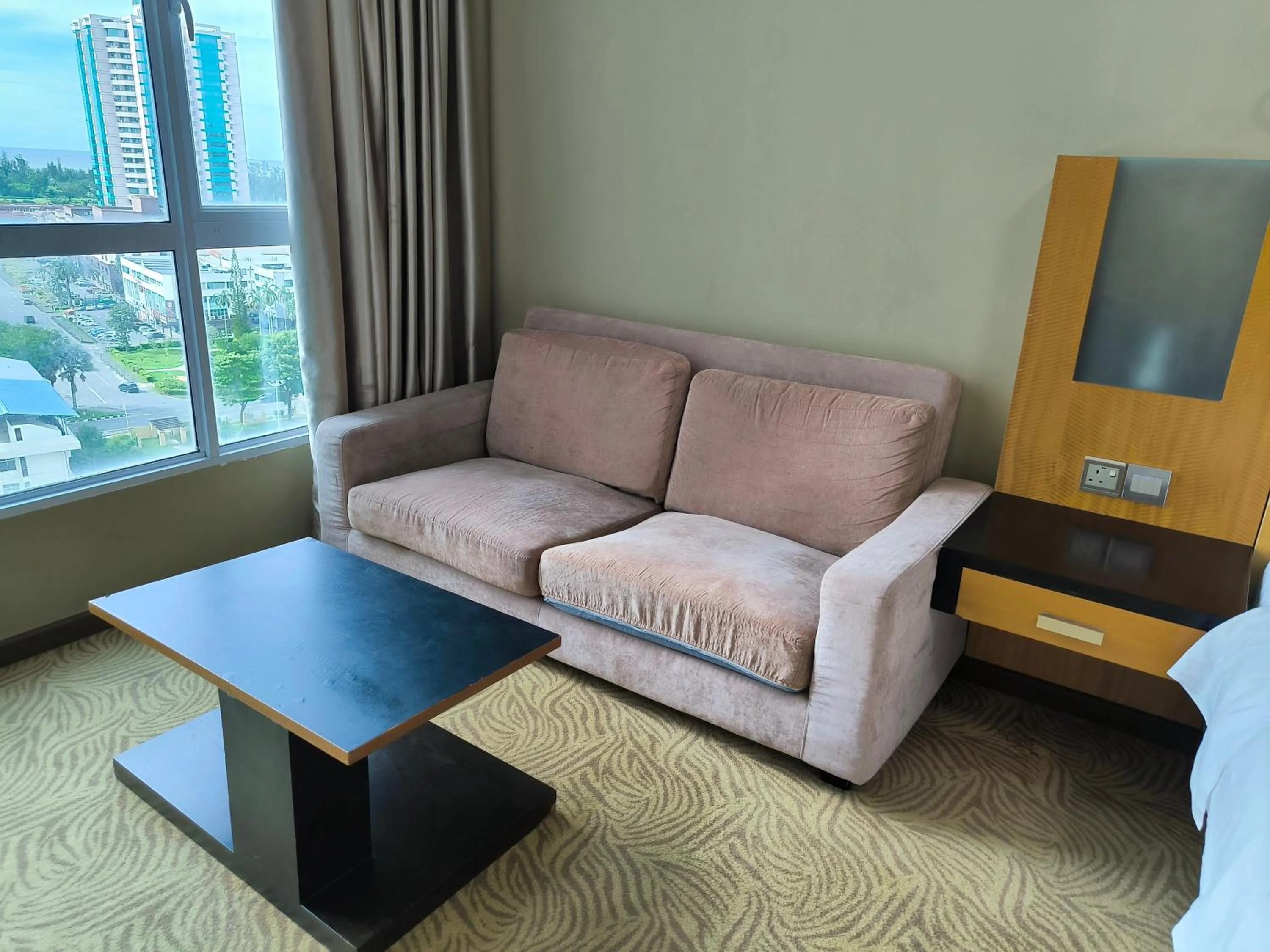 Seating area in Meritz Hotel