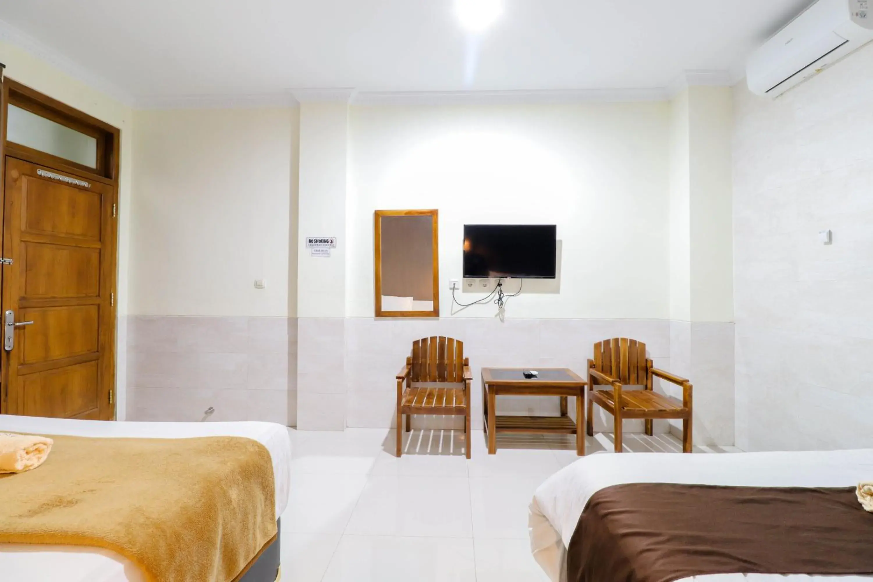 Bed in Hotel Safara Yogyakarta Bed in Hotel Safara Yogyakarta