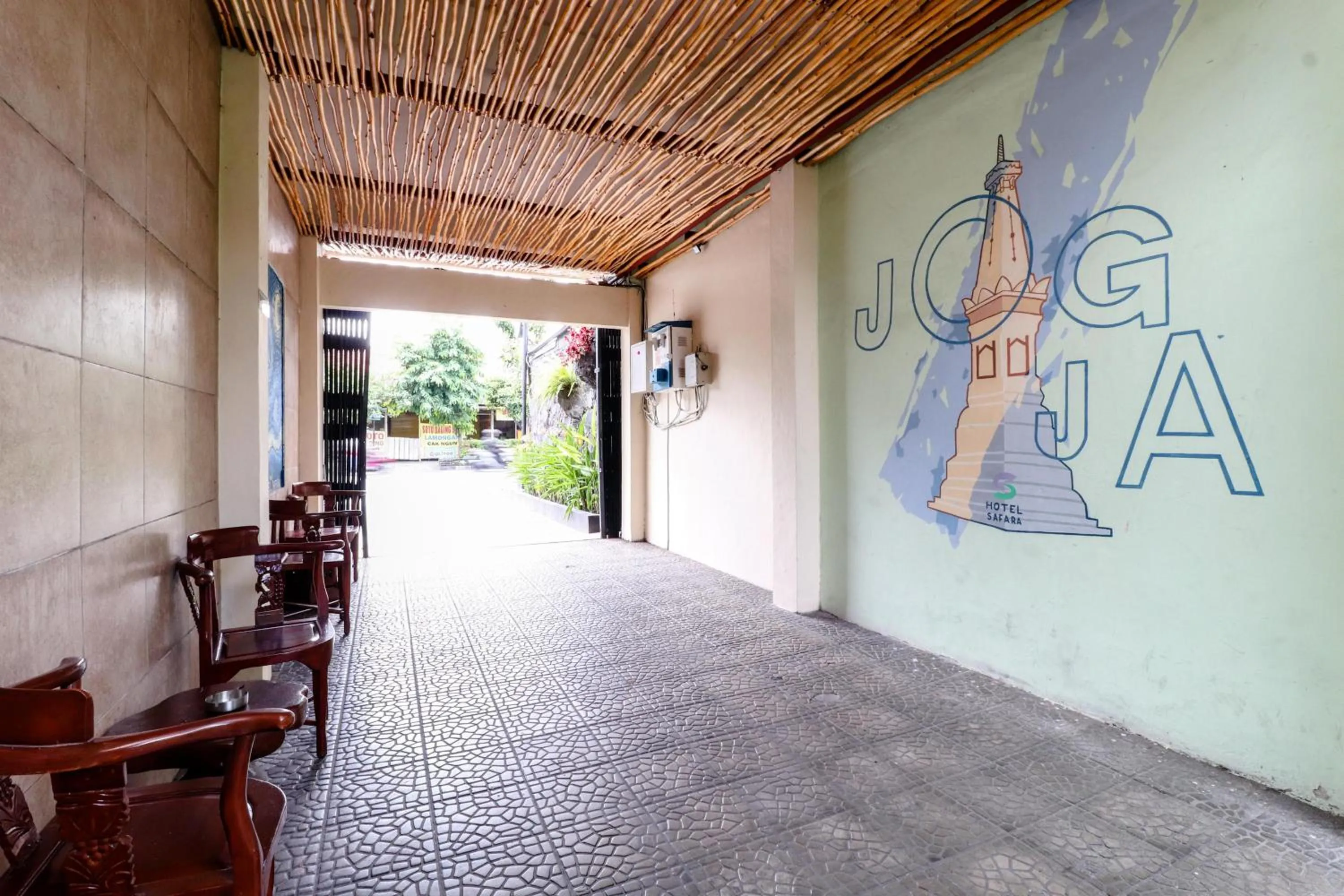 Area and facilities in Hotel Safara Yogyakarta