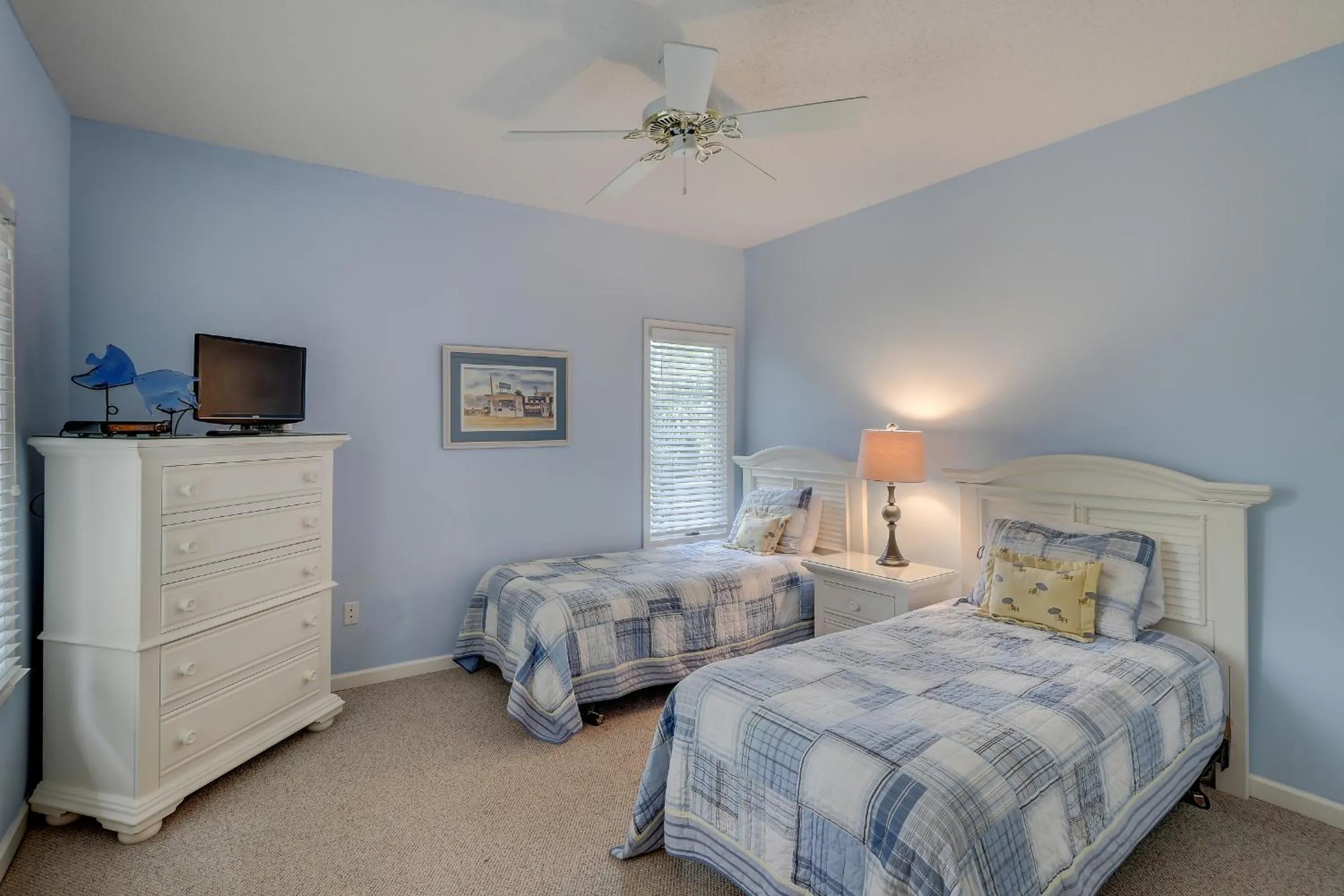 Bed in Updated beach home Private pool Sleeps 12 4 BR 4 BA Bikes & Beach Gear included