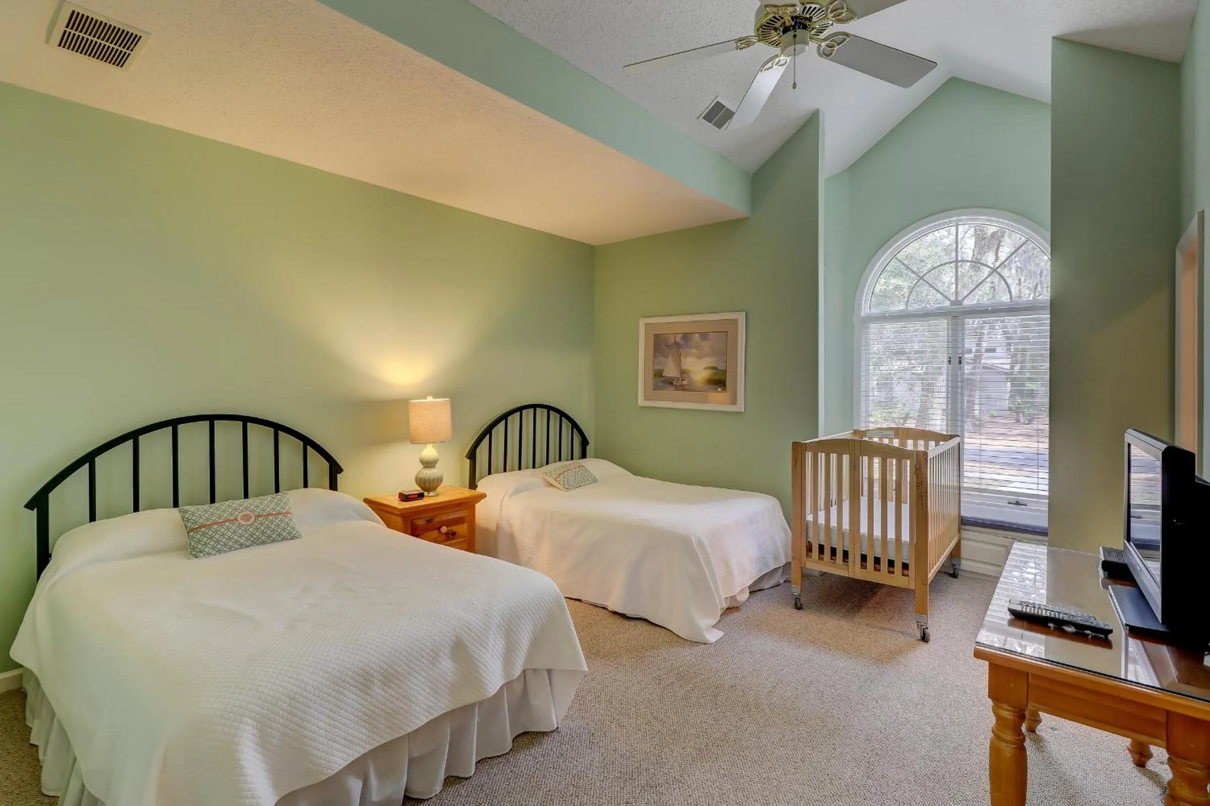 Bed in Updated beach home Private pool Sleeps 12 4 BR 4 BA Bikes & Beach Gear included