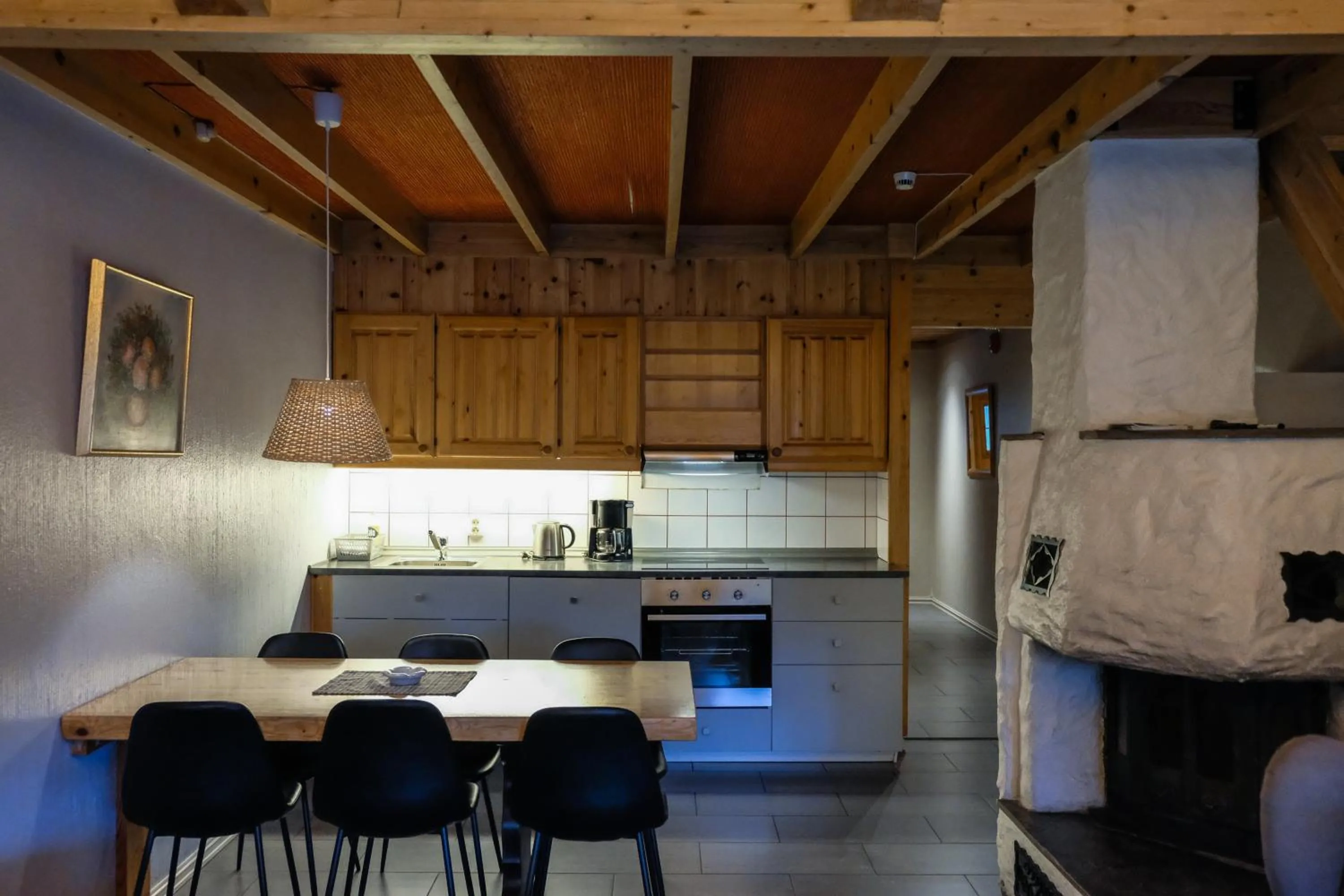 Kitchen or kitchenette in Hemsetunet Apartments