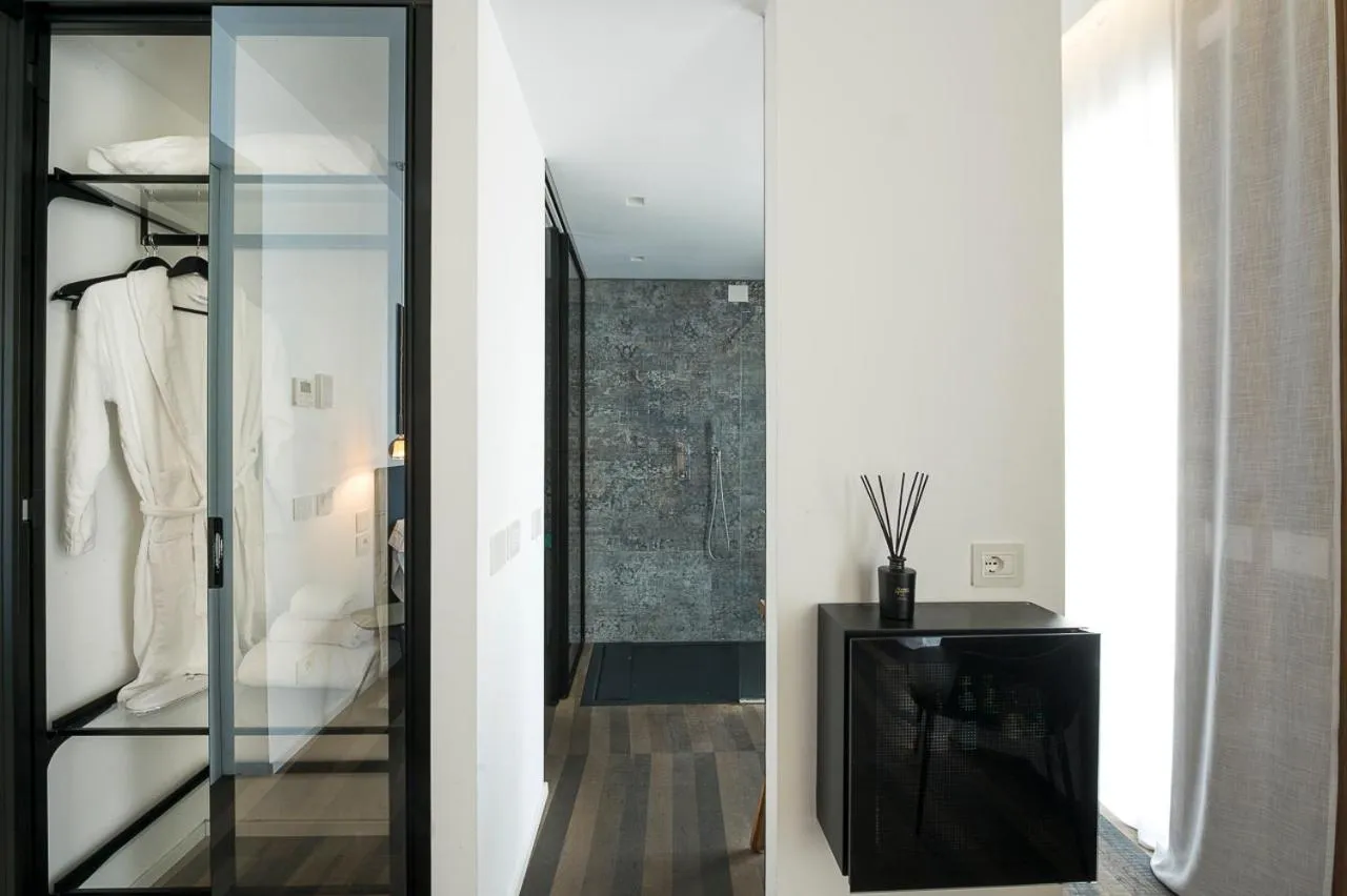 Bathroom in HOTIDAY Olbia Wallure