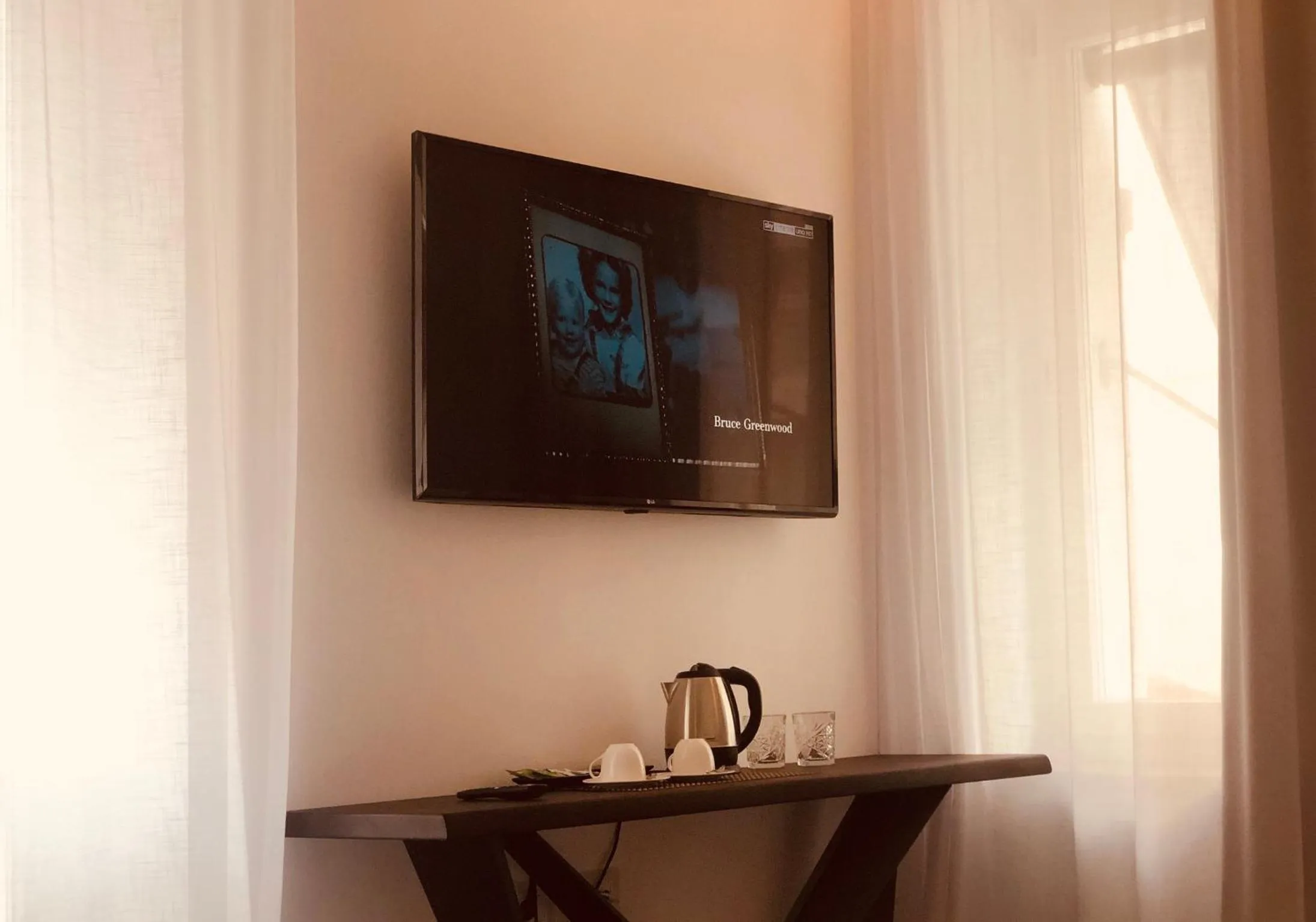 TV/Entertainment Center in Kkult Boutique Hotel & Spa