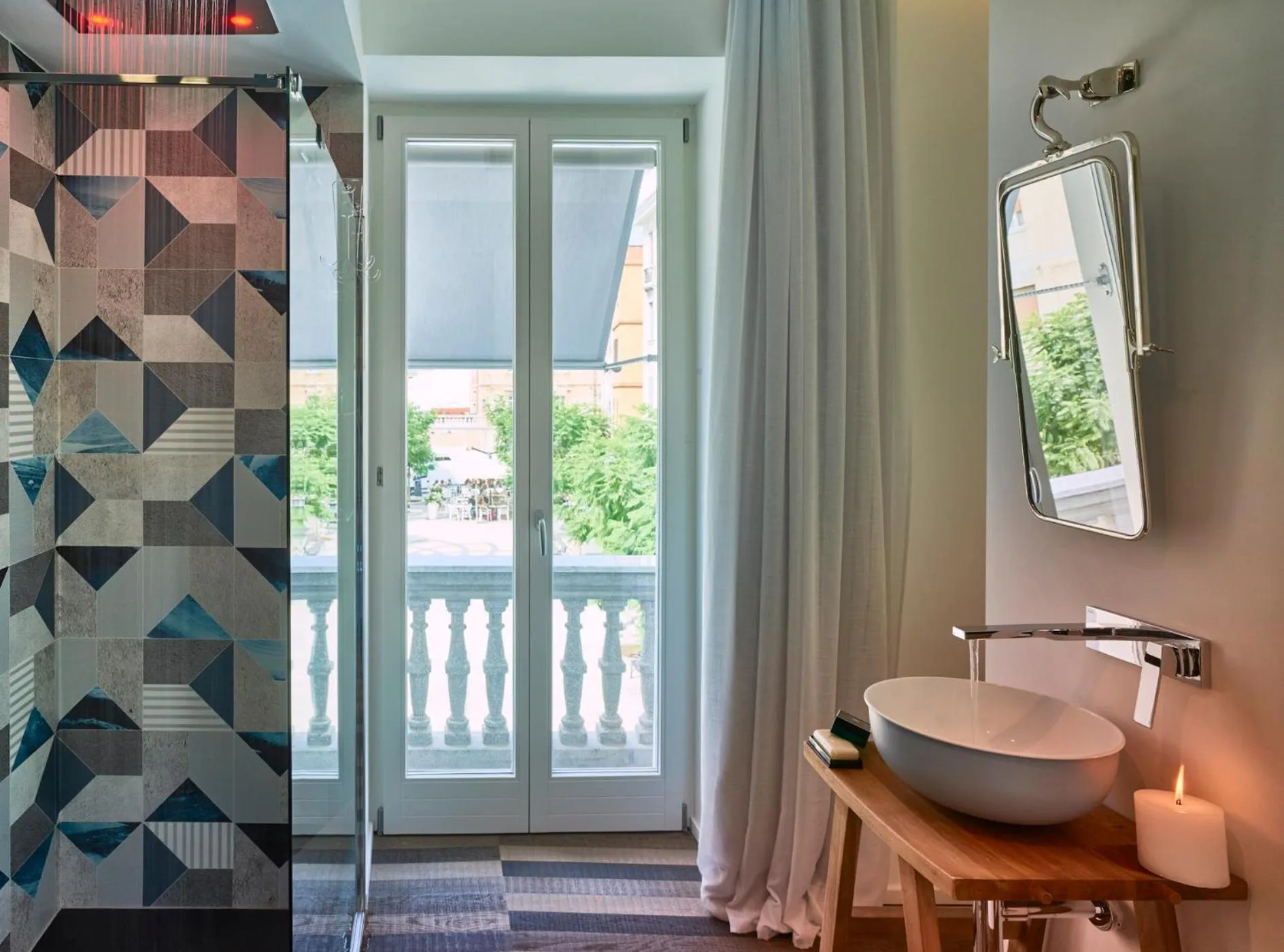 Bathroom in HOTIDAY Olbia Wallure