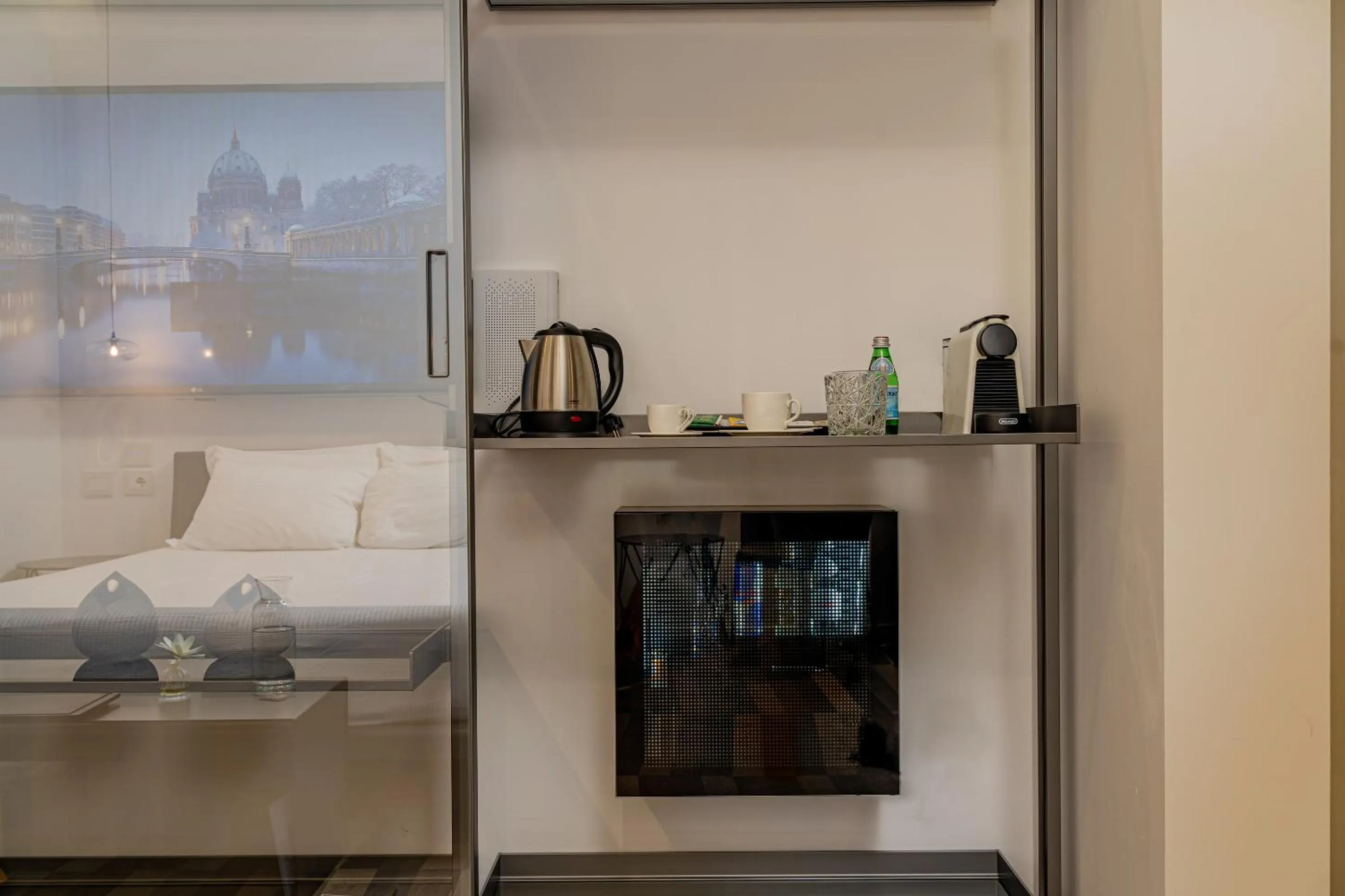 minibar in HOTIDAY Olbia Wallure