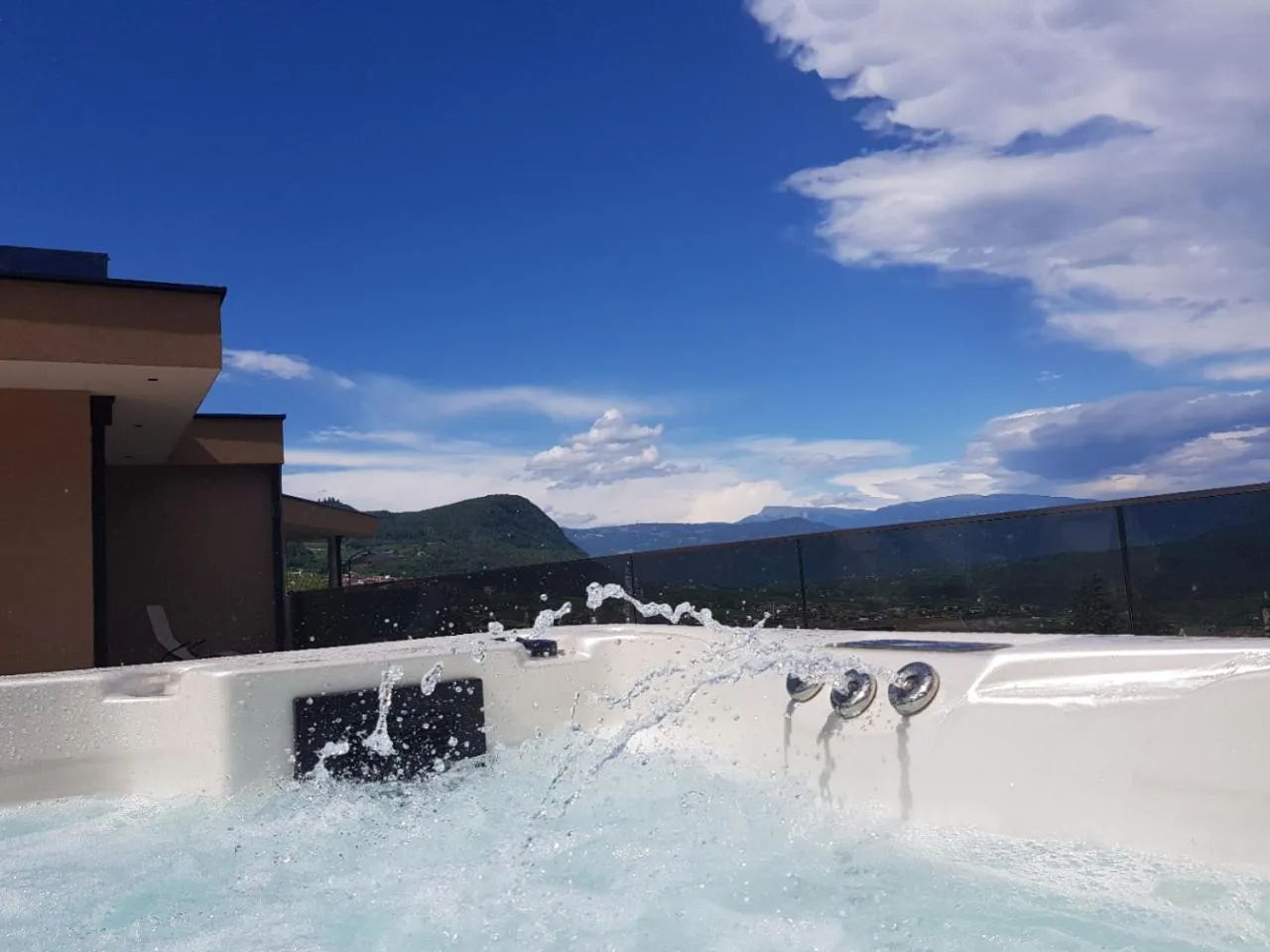 Hot Tub in Aparthotel Malga