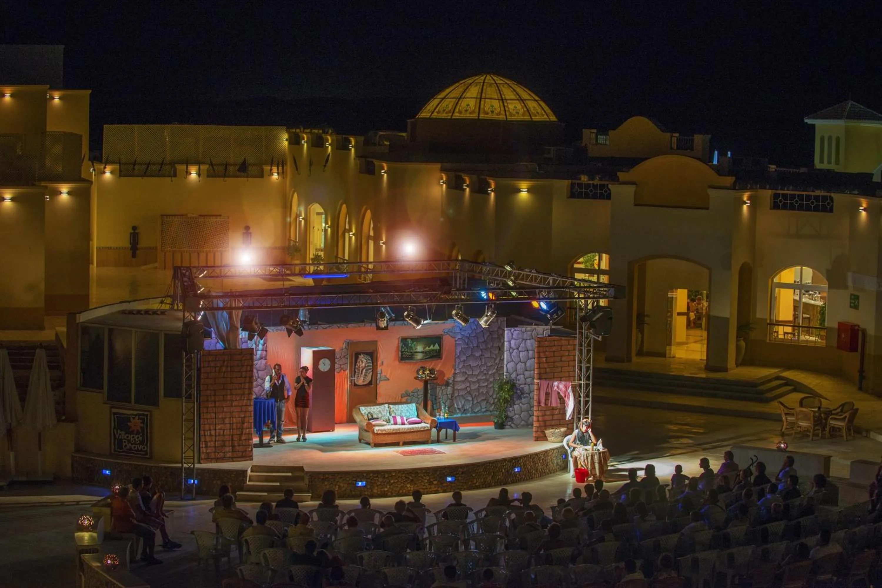 Entertainment in Concorde Moreen Beach Resort