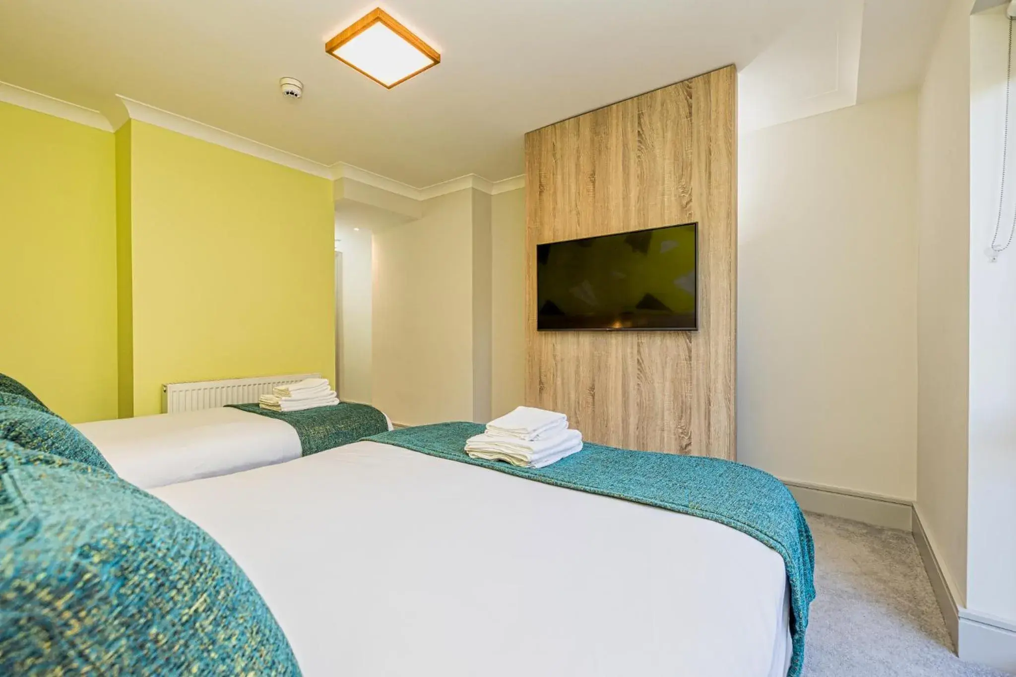 Standard Twin Room in Forty Four Main Street Standard Twin Room in Forty Four Main Street