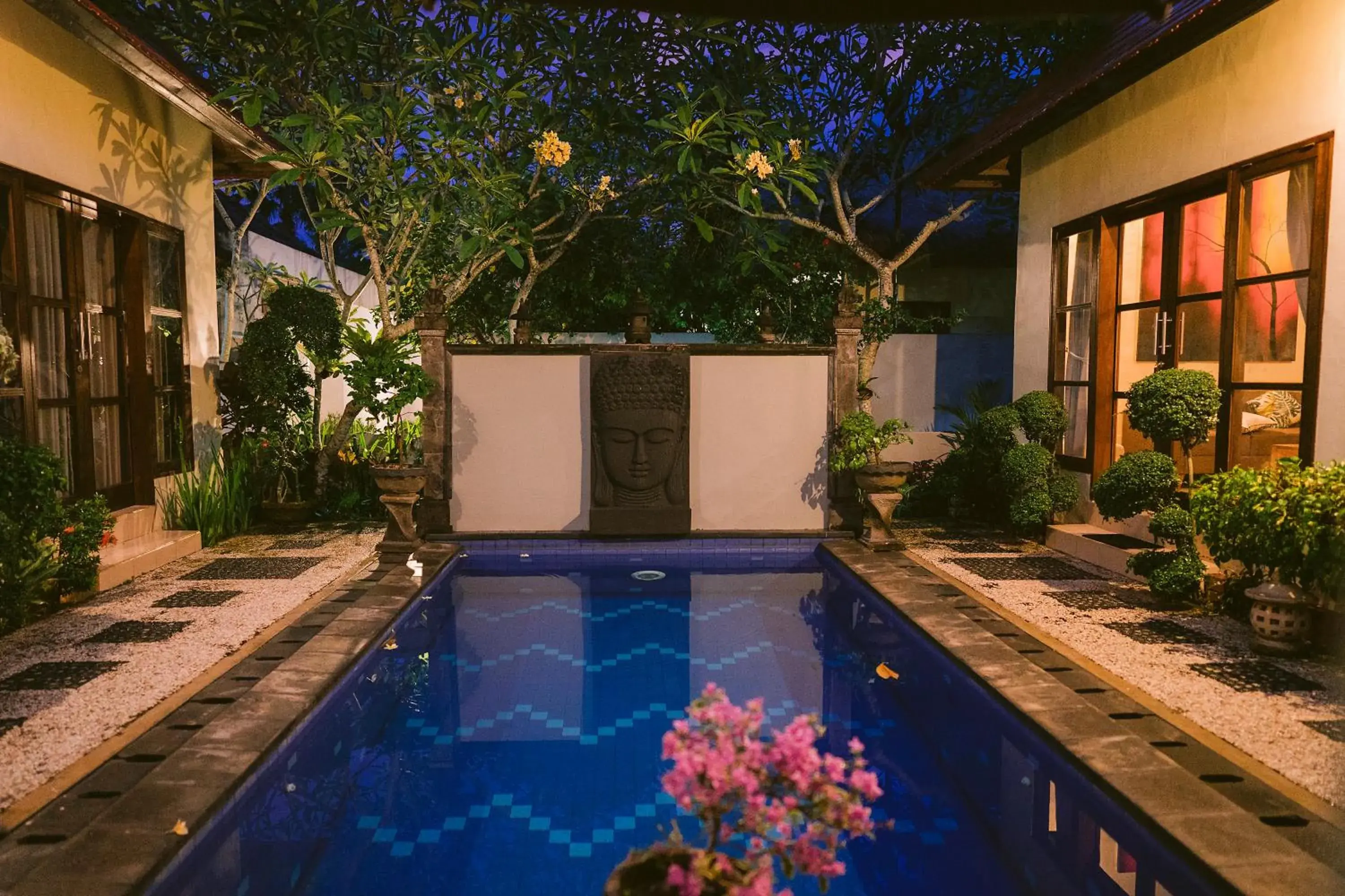 Swimming pool in Medewi Bay Retreat Swimming pool in Medewi Bay Retreat