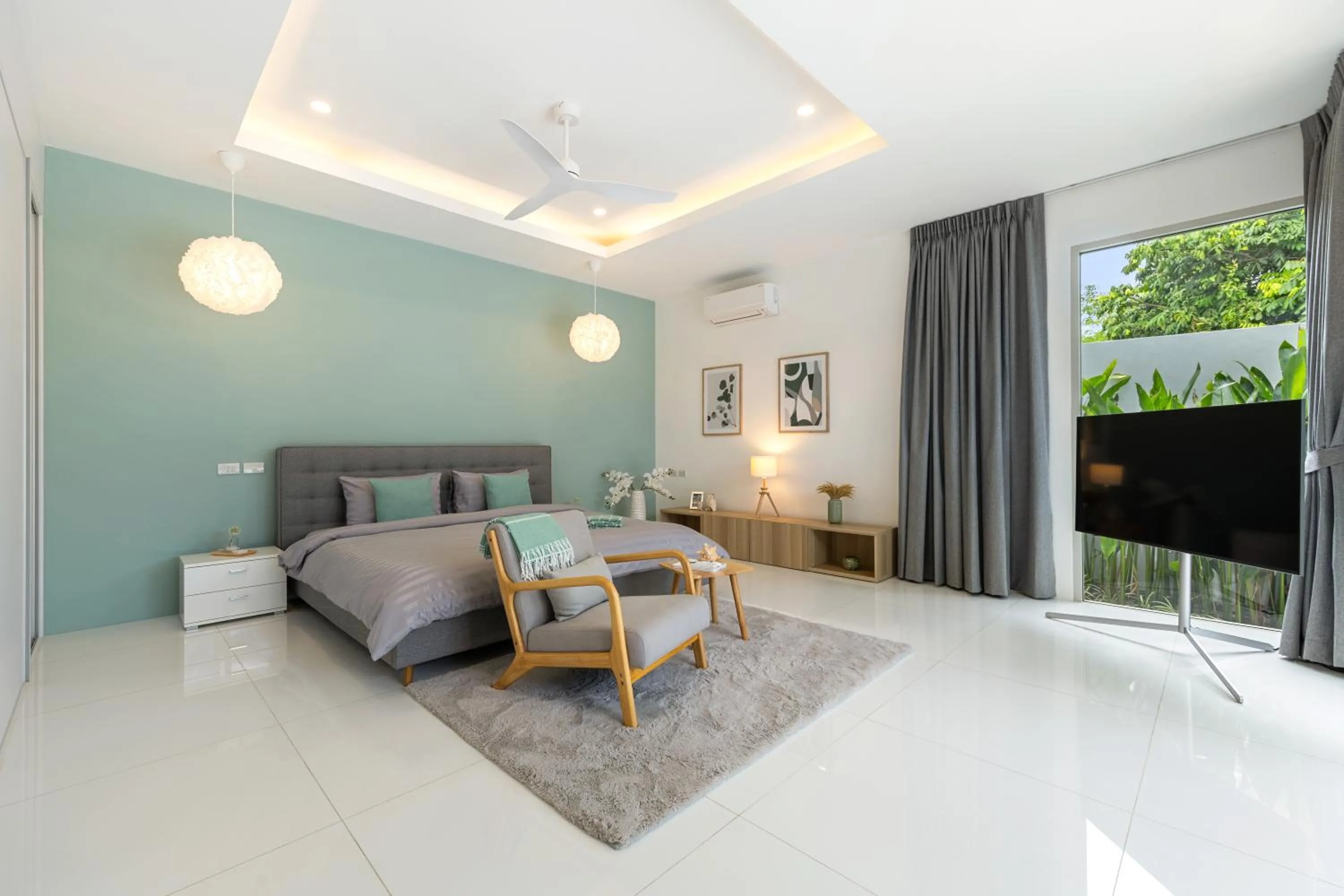 Villa White Orchid