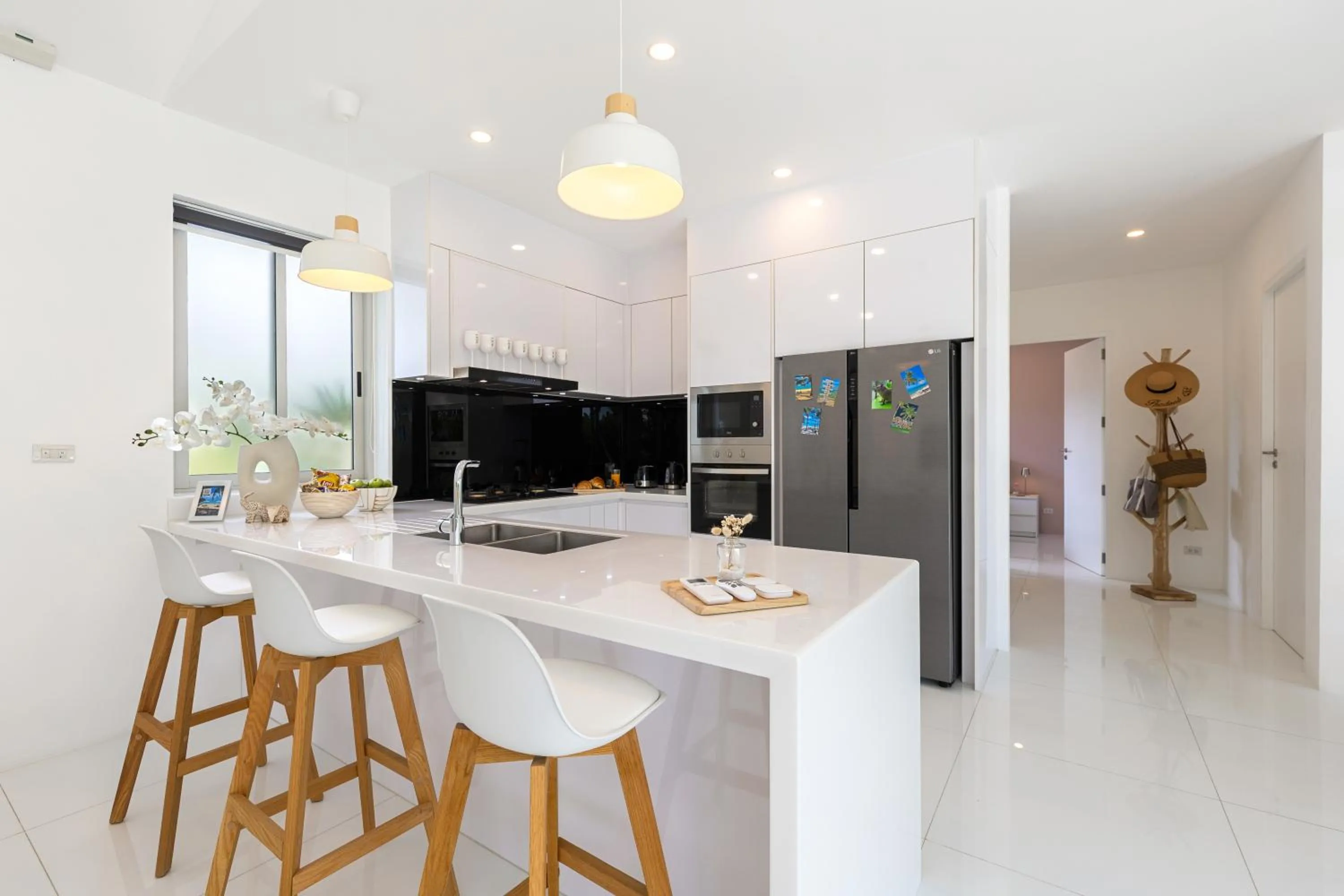 Villa White Orchid