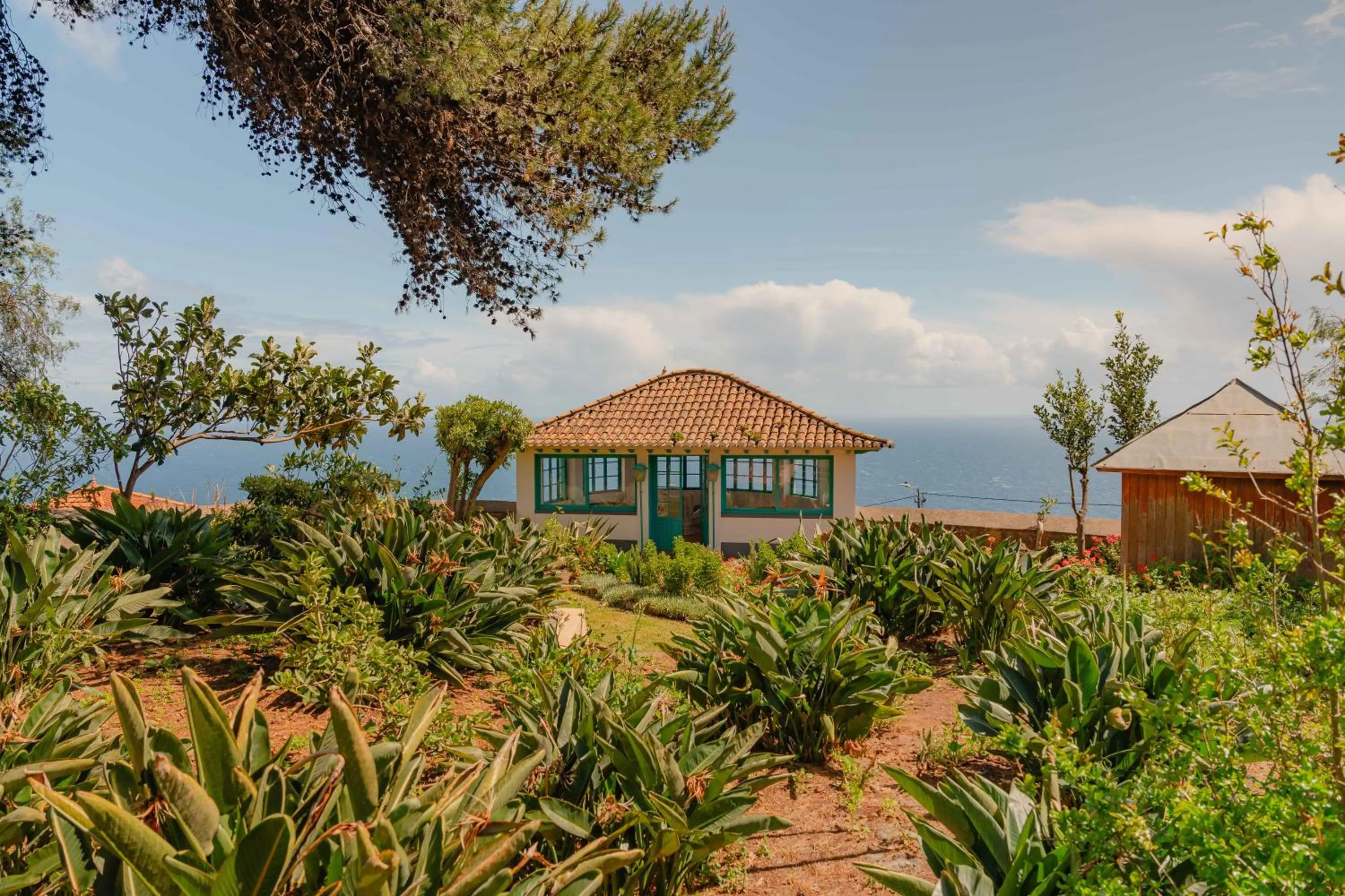 Property building in Quinta Splendida Wellness & Botanical Garden