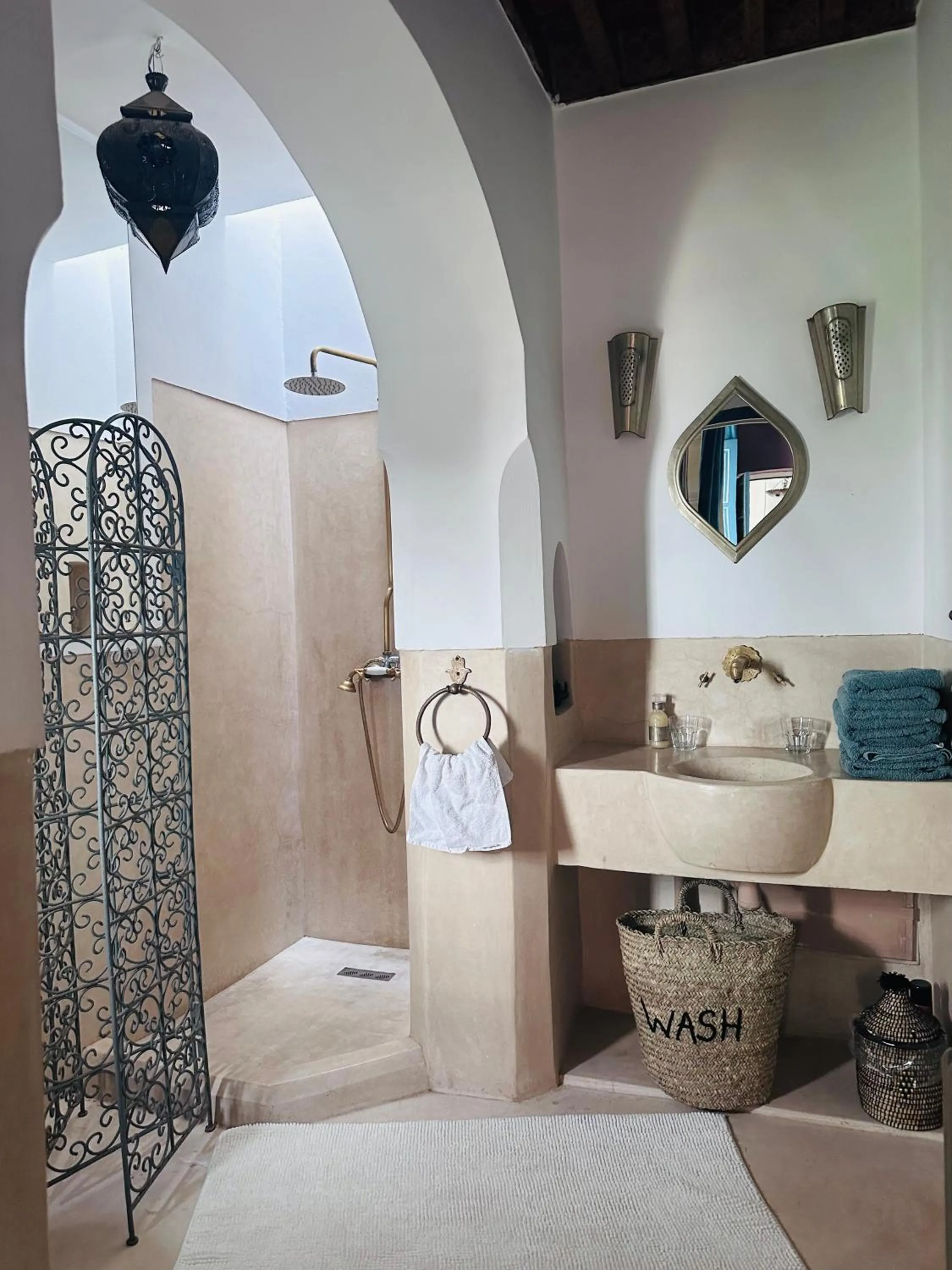 Bathroom in Berber Duchess Riad