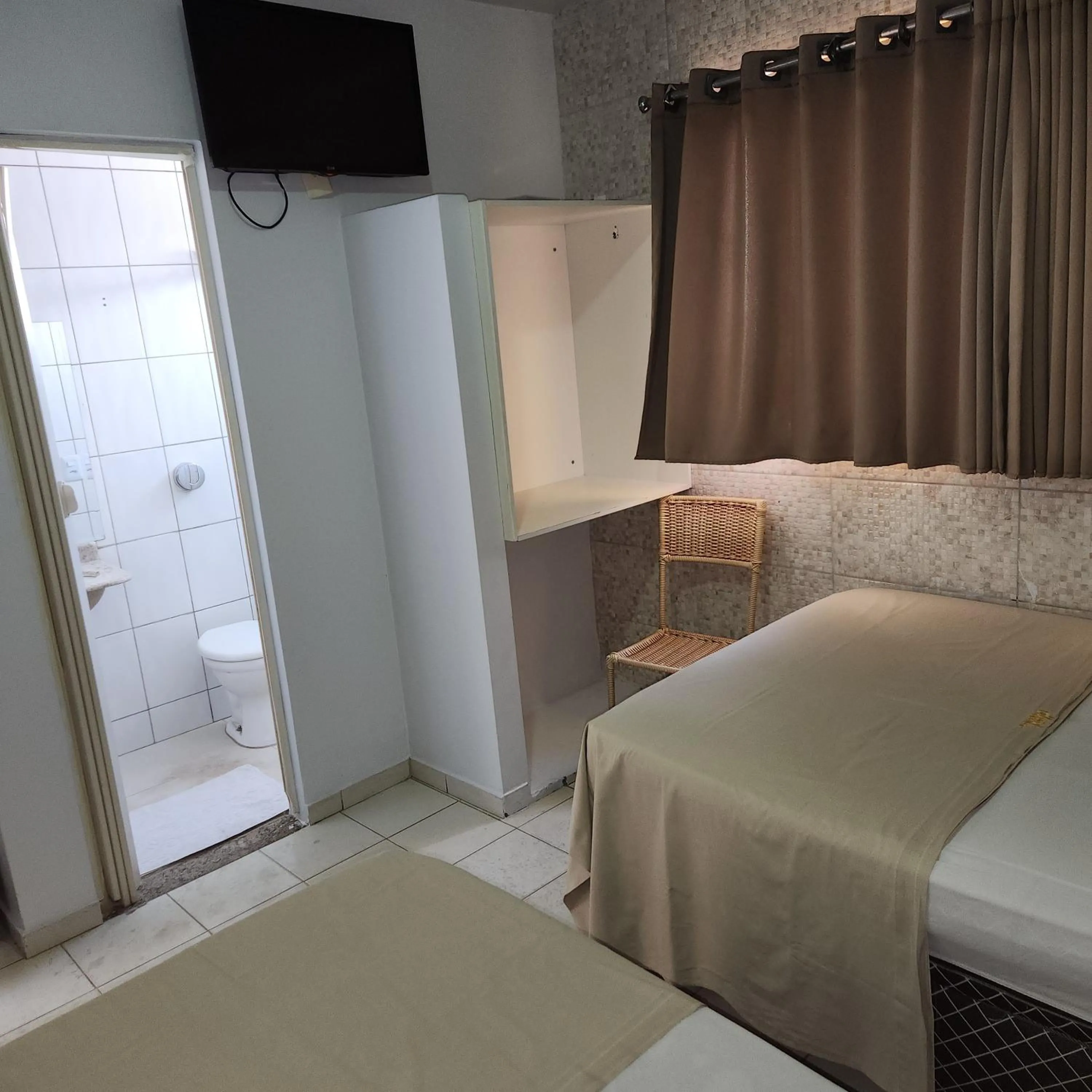 Photo of the whole room, Bed in Hotel Goiás Norte