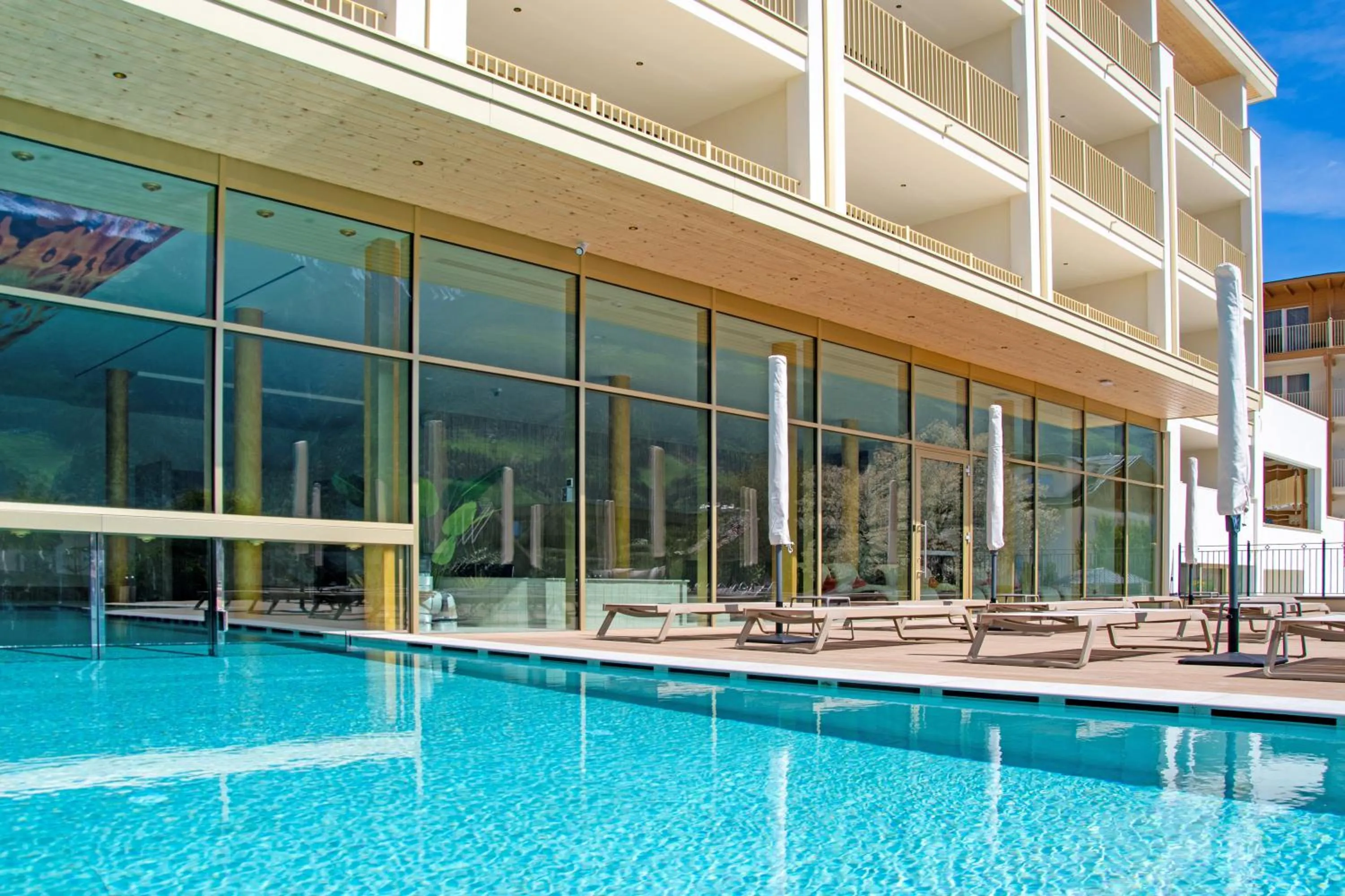 Swimming pool in Hotel Nocturnes