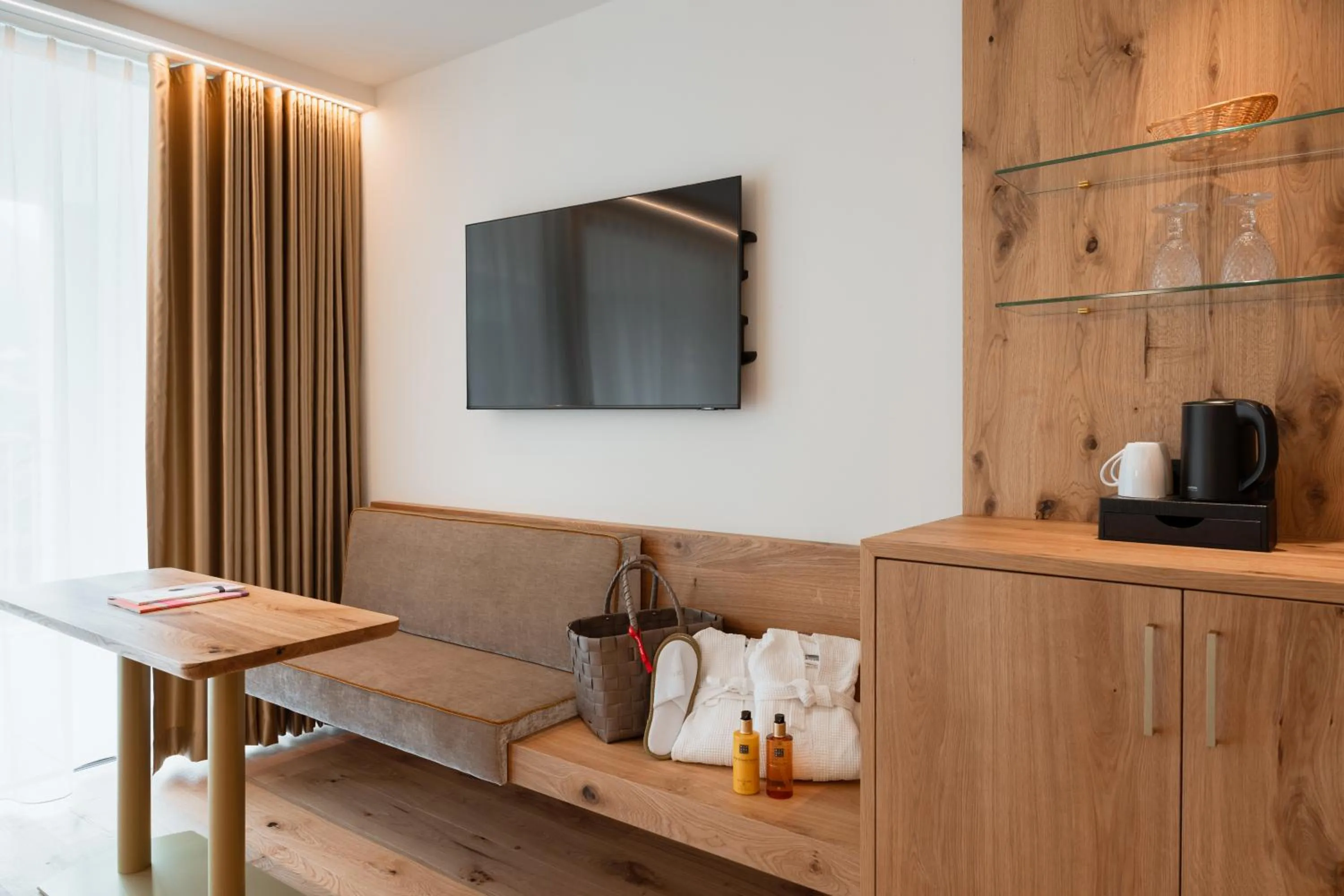 Coffee/tea facilities in Hotel Nocturnes