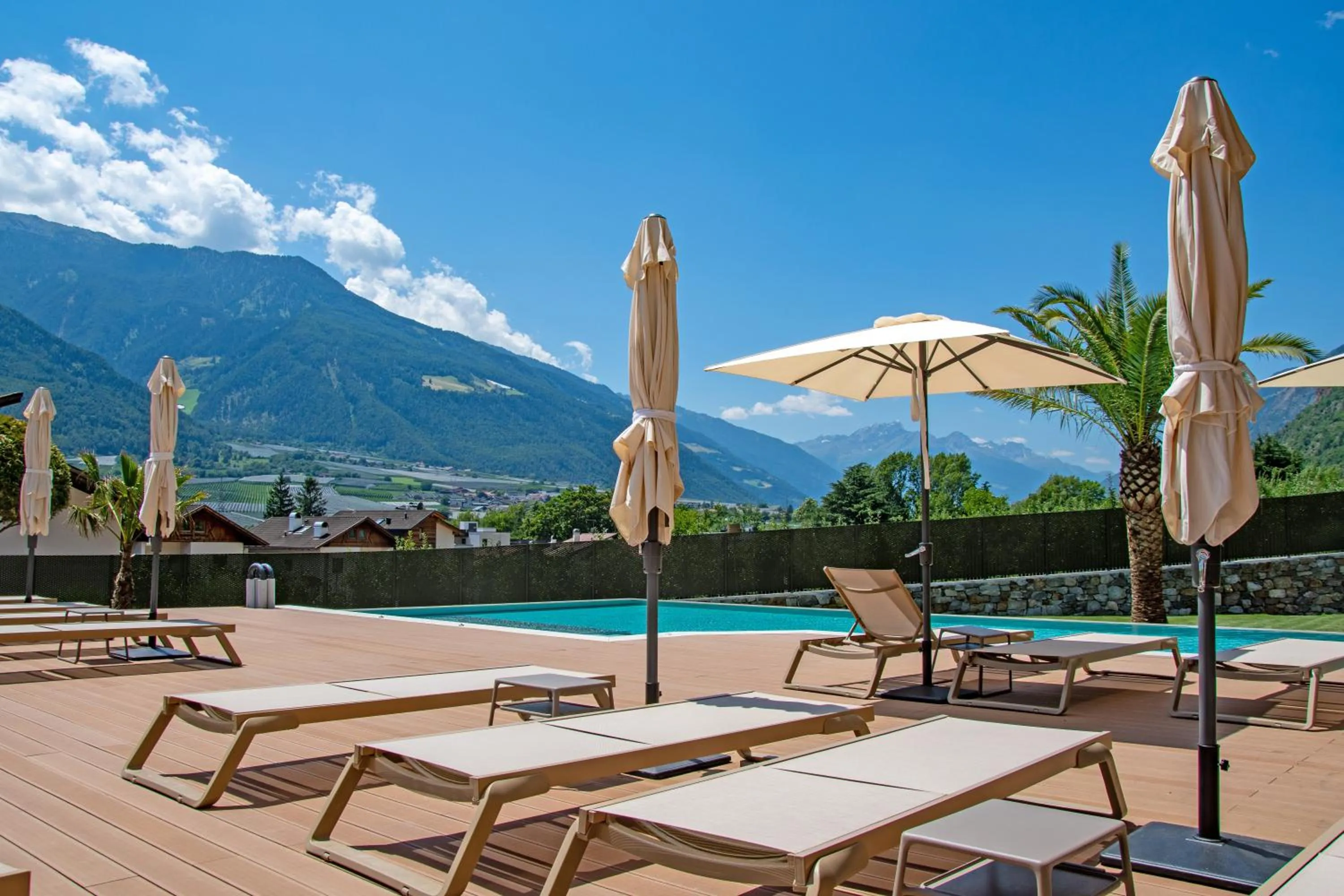 Swimming pool in Hotel Nocturnes