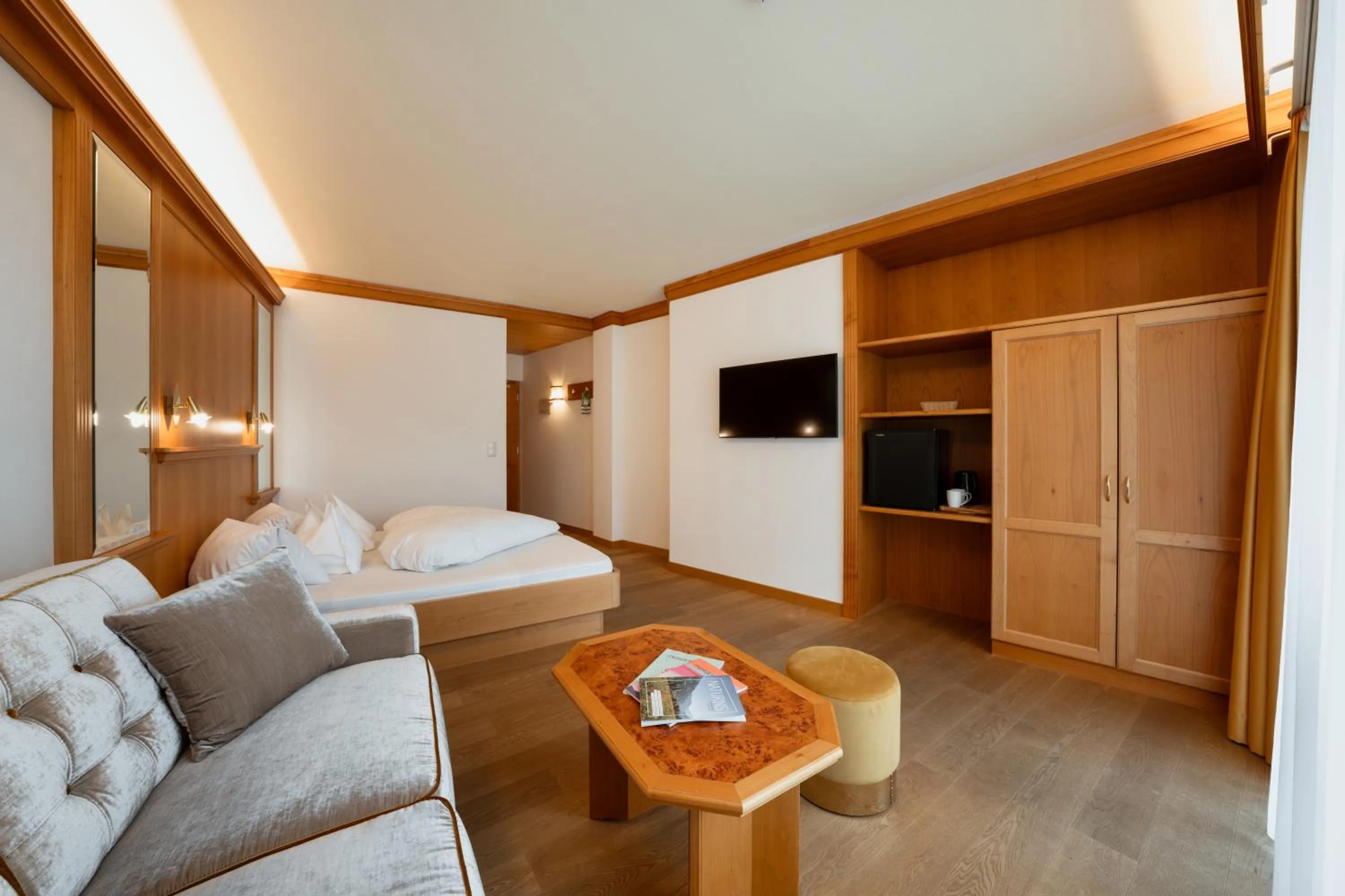 Bedroom, Bed in Hotel Nocturnes