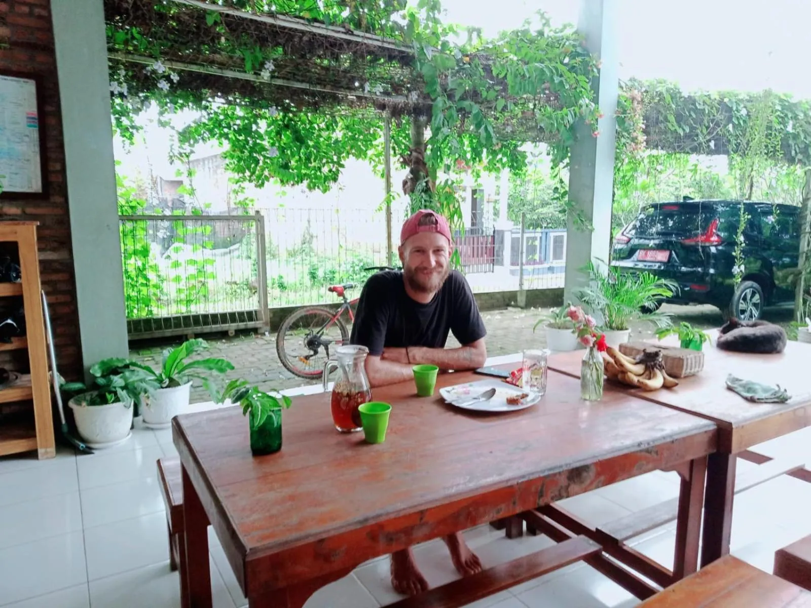 Restaurant/places to eat in Bua Guest House