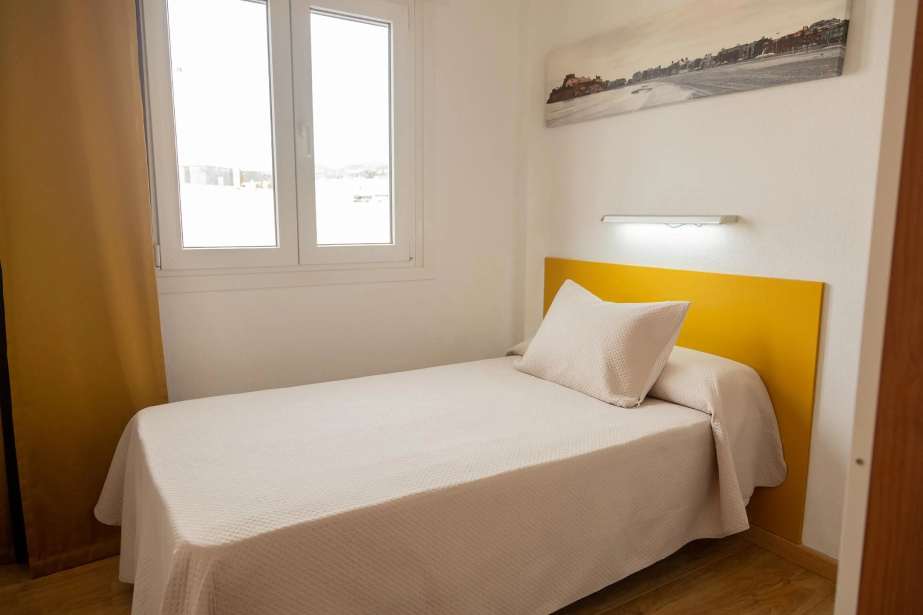 Single Room in Hotel Playa