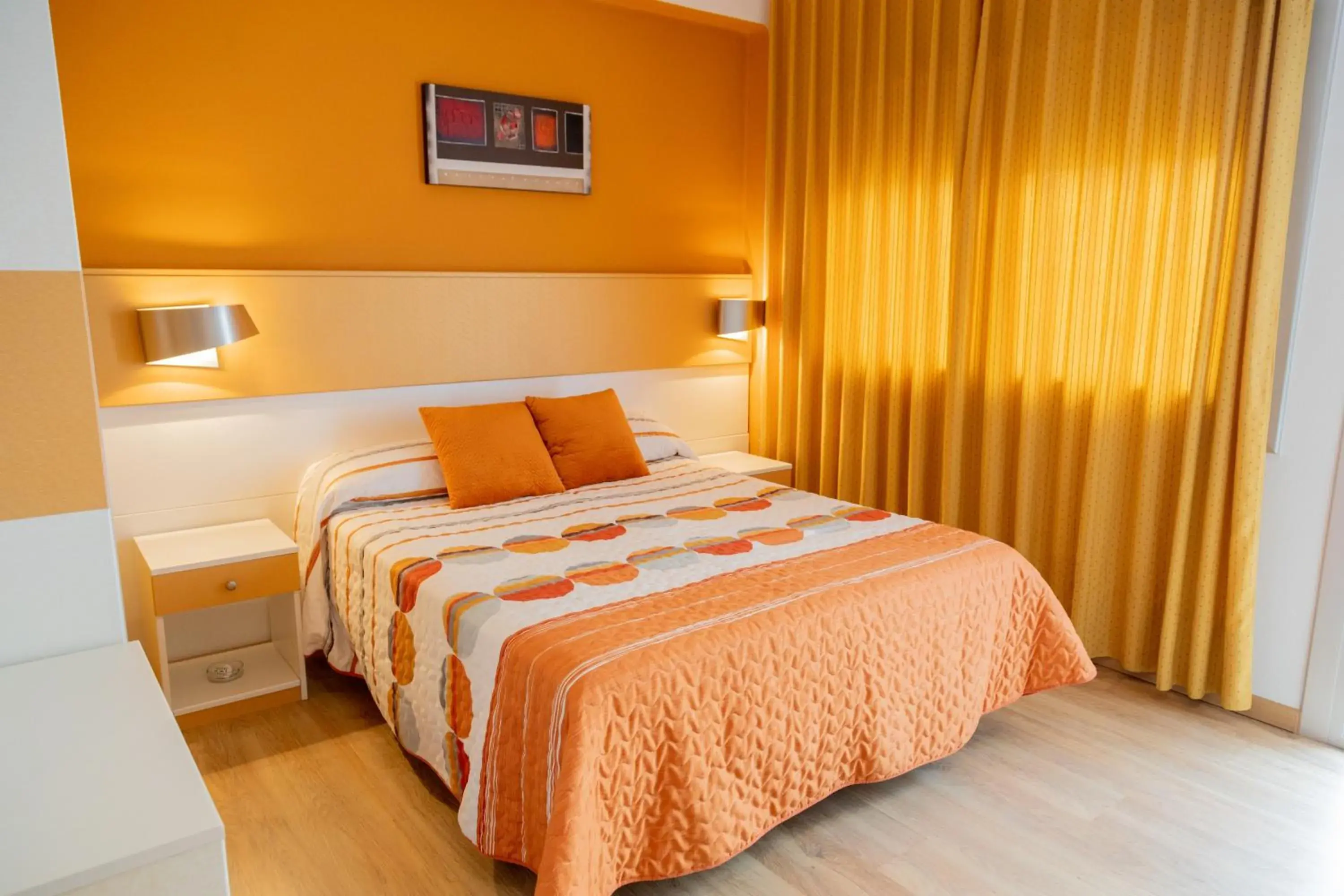 Queen Room - single occupancy in Hotel Playa Queen Room - single occupancy in Hotel Playa