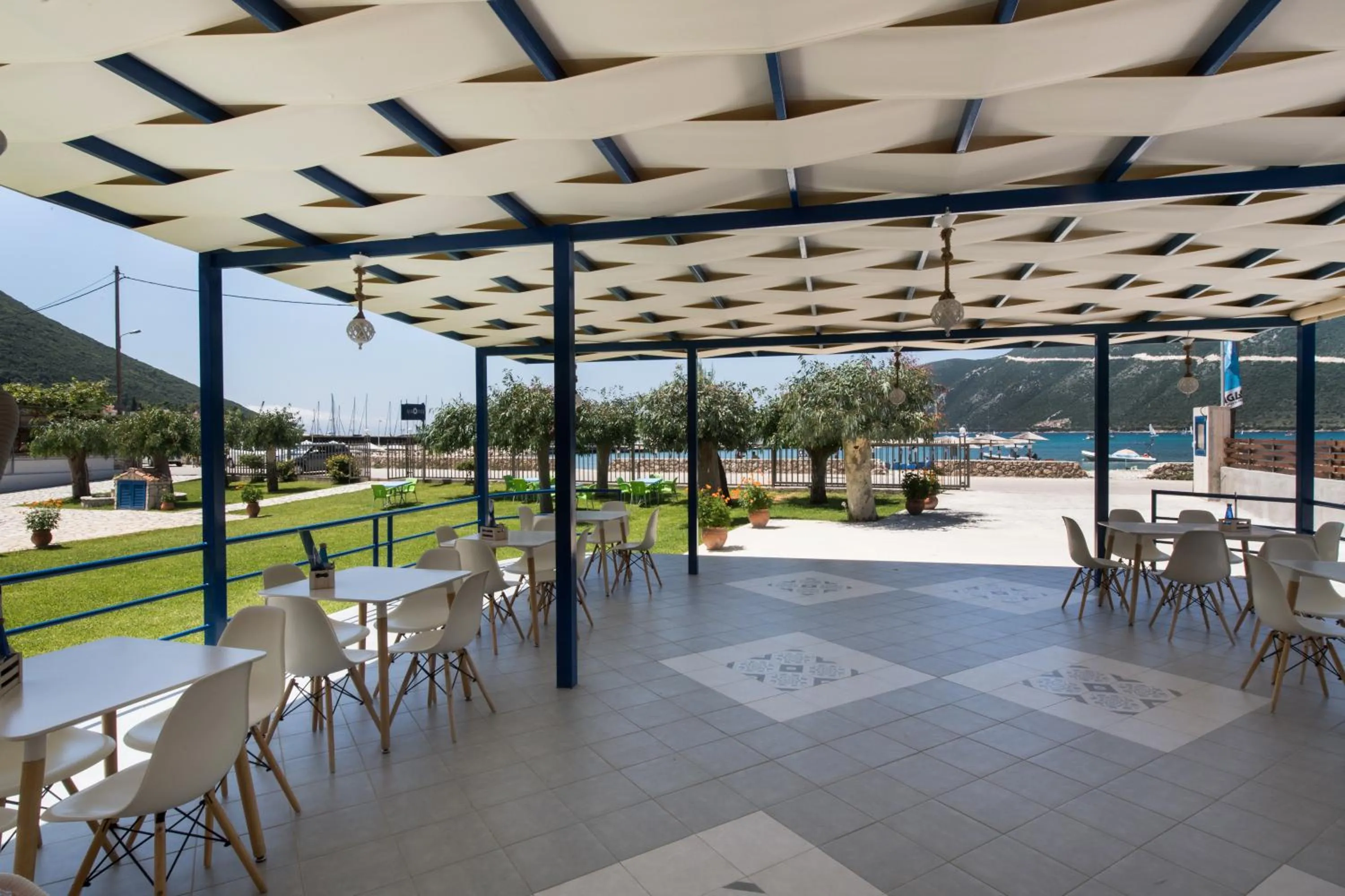 Facade/entrance in Akroyiali Resort