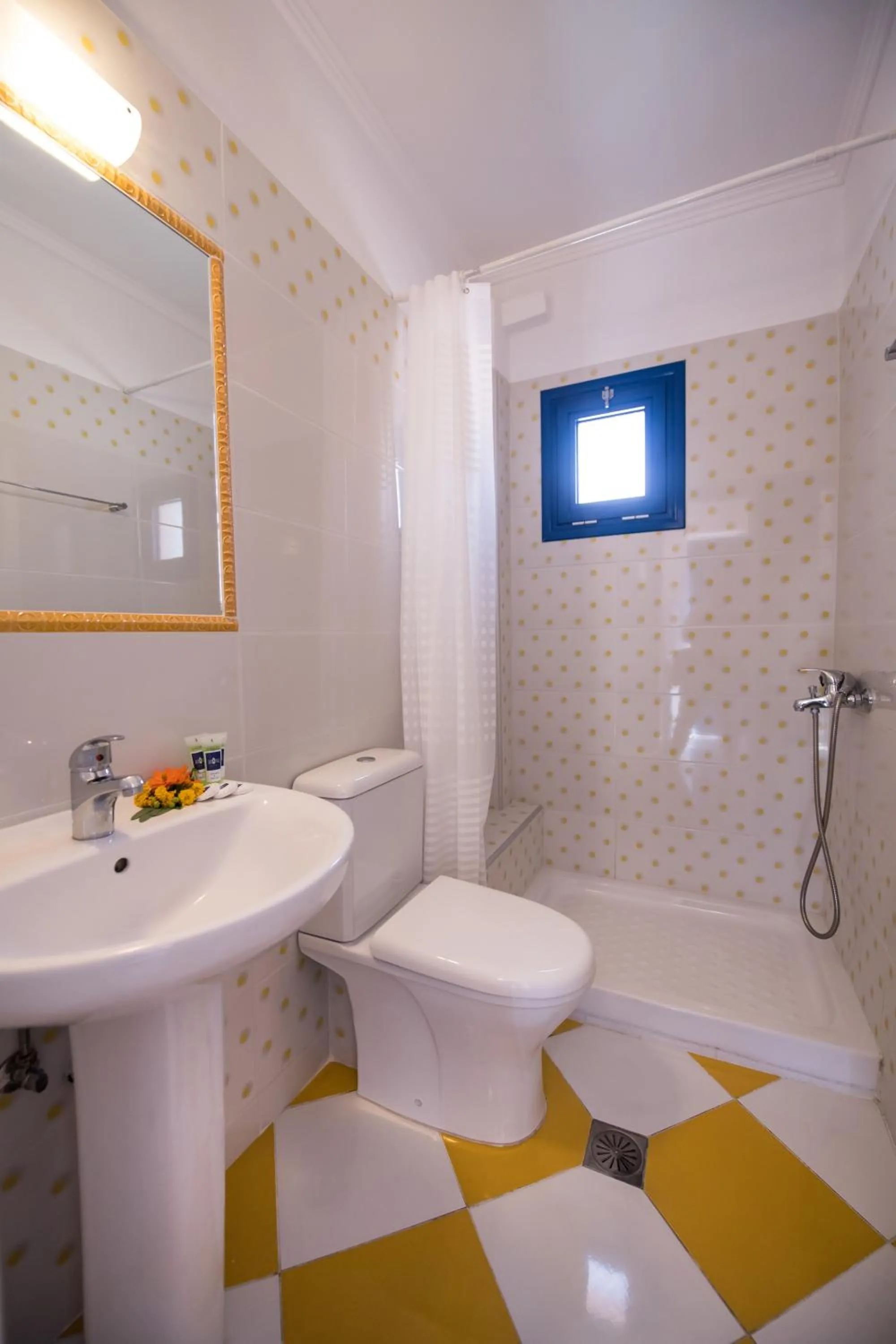 Bathroom in Akroyiali Resort