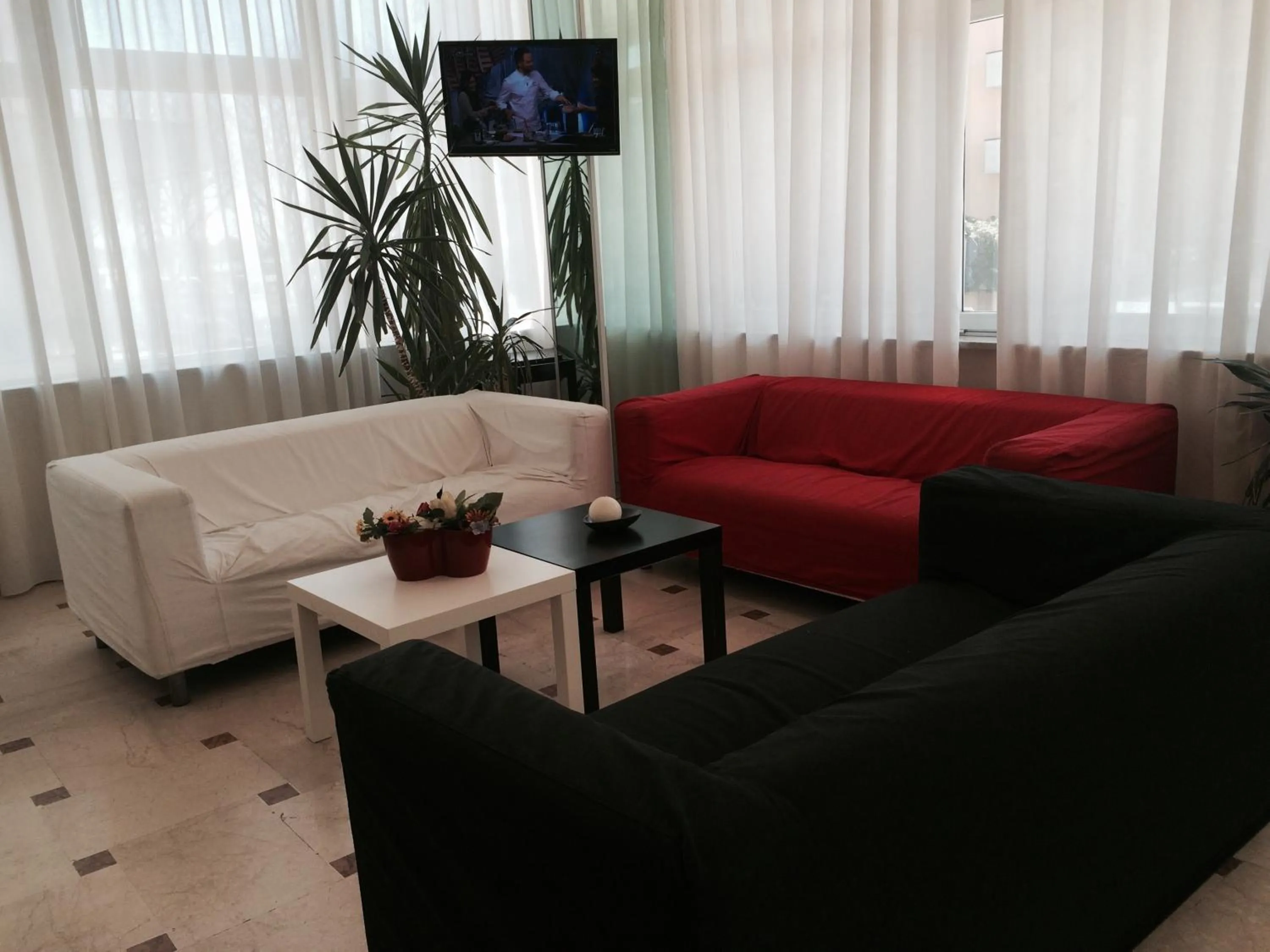 Seating area in Hotel Madrid