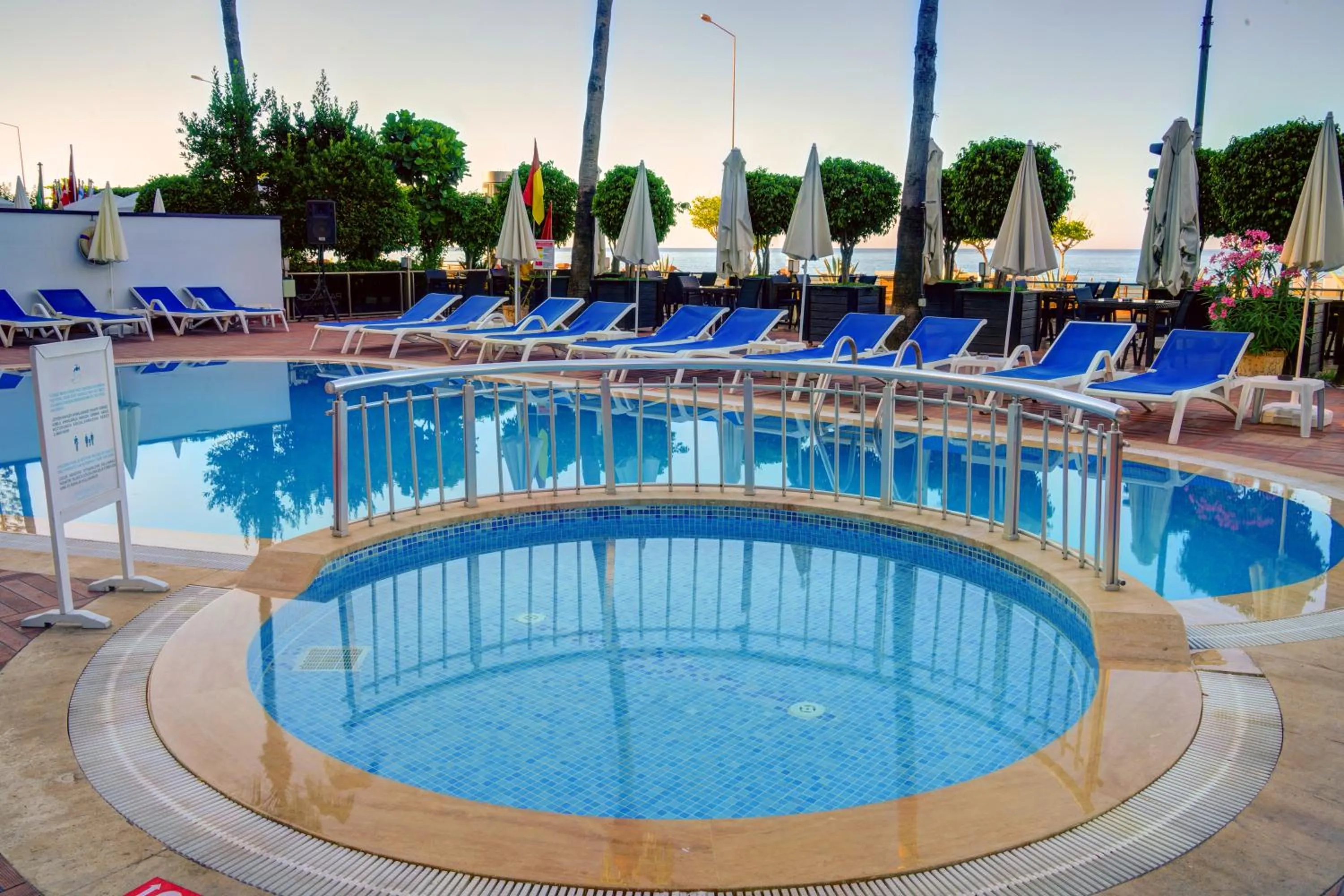 Day in Parador Beach Hotel All Inclusive