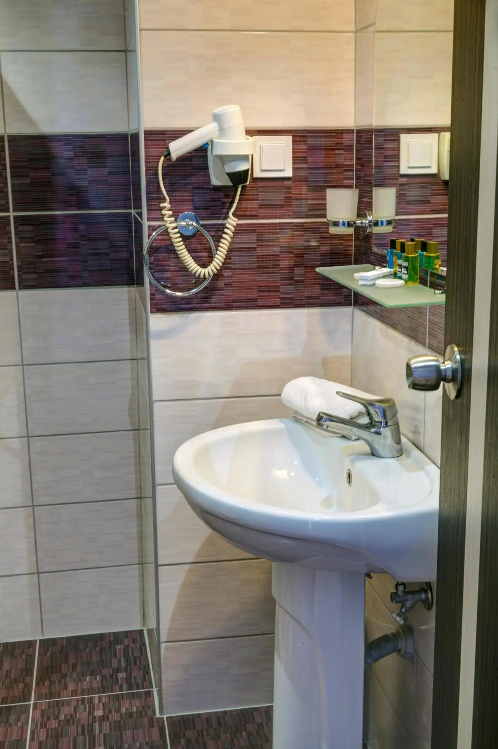 Standard Twin Room in Parador Beach Hotel All Inclusive Standard Twin Room in Parador Beach Hotel All Inclusive