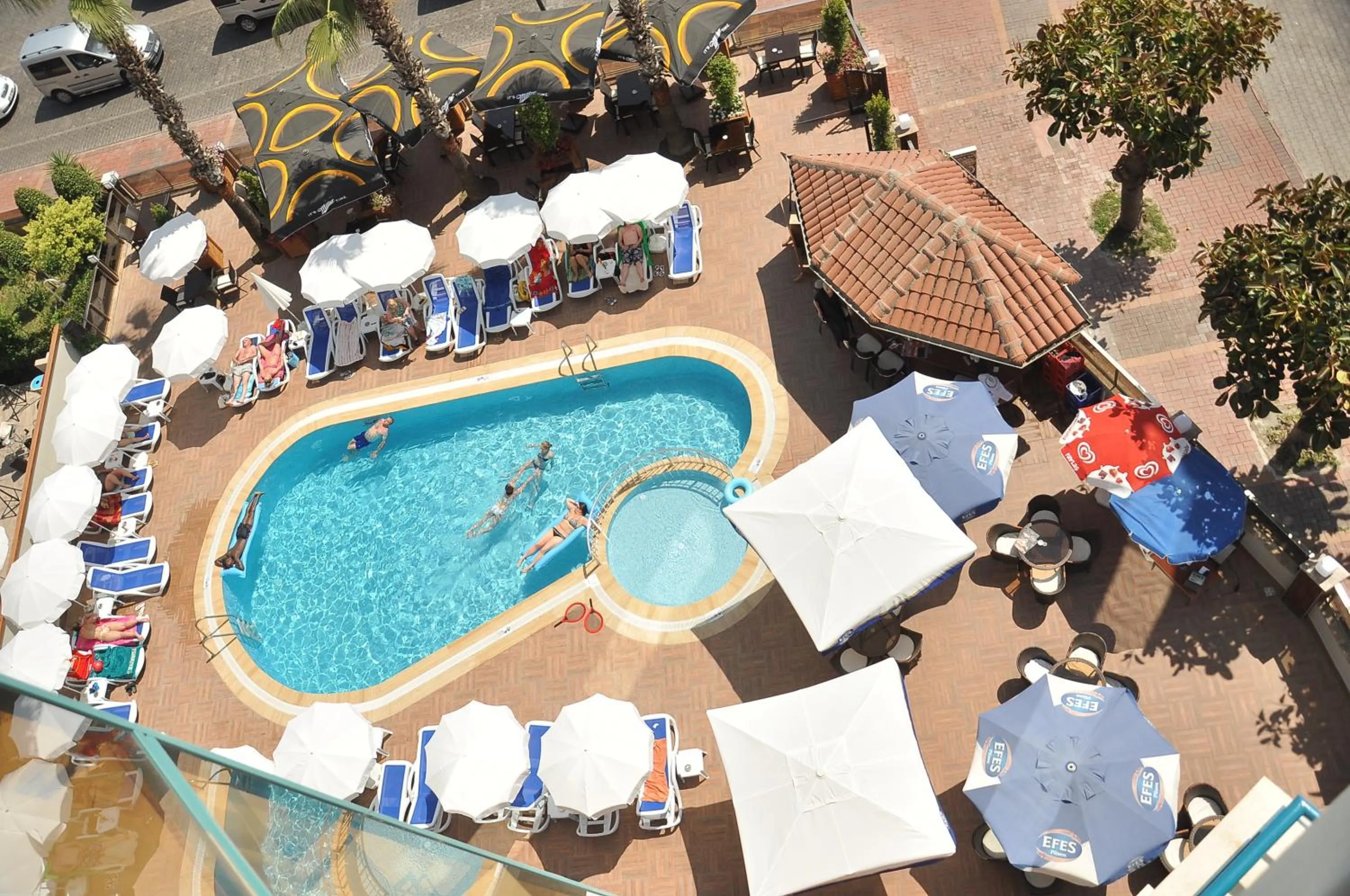 Swimming pool in Parador Beach Hotel All Inclusive