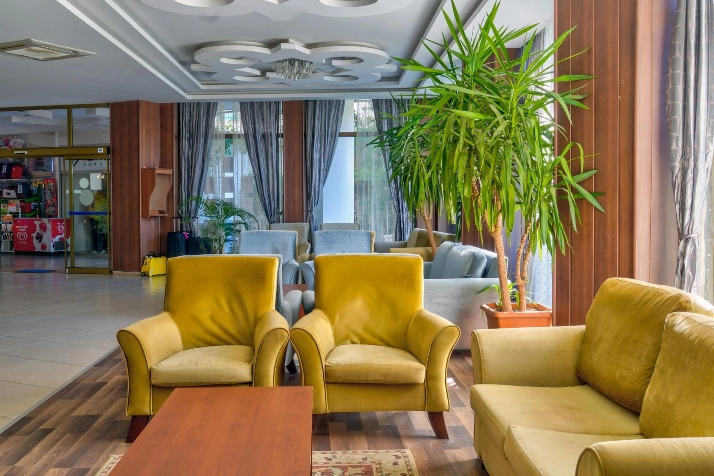 Seating area in Blue Fish Hotel All Inclusive