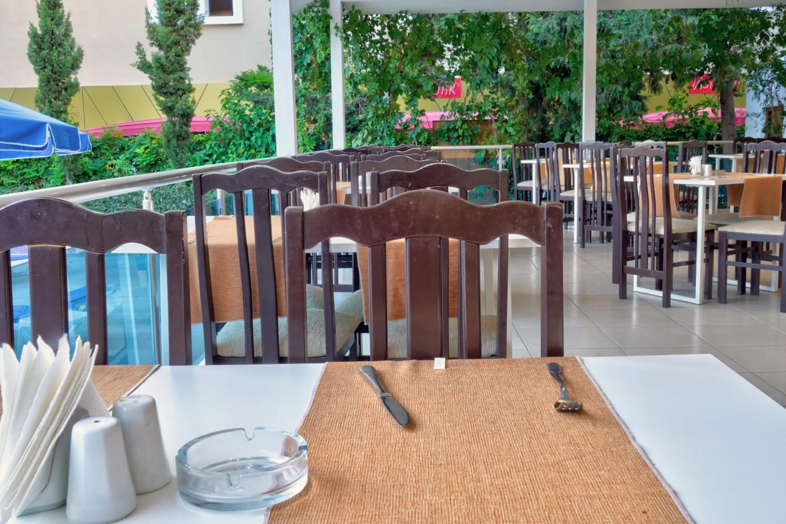 Restaurant/places to eat in Blue Fish Hotel All Inclusive